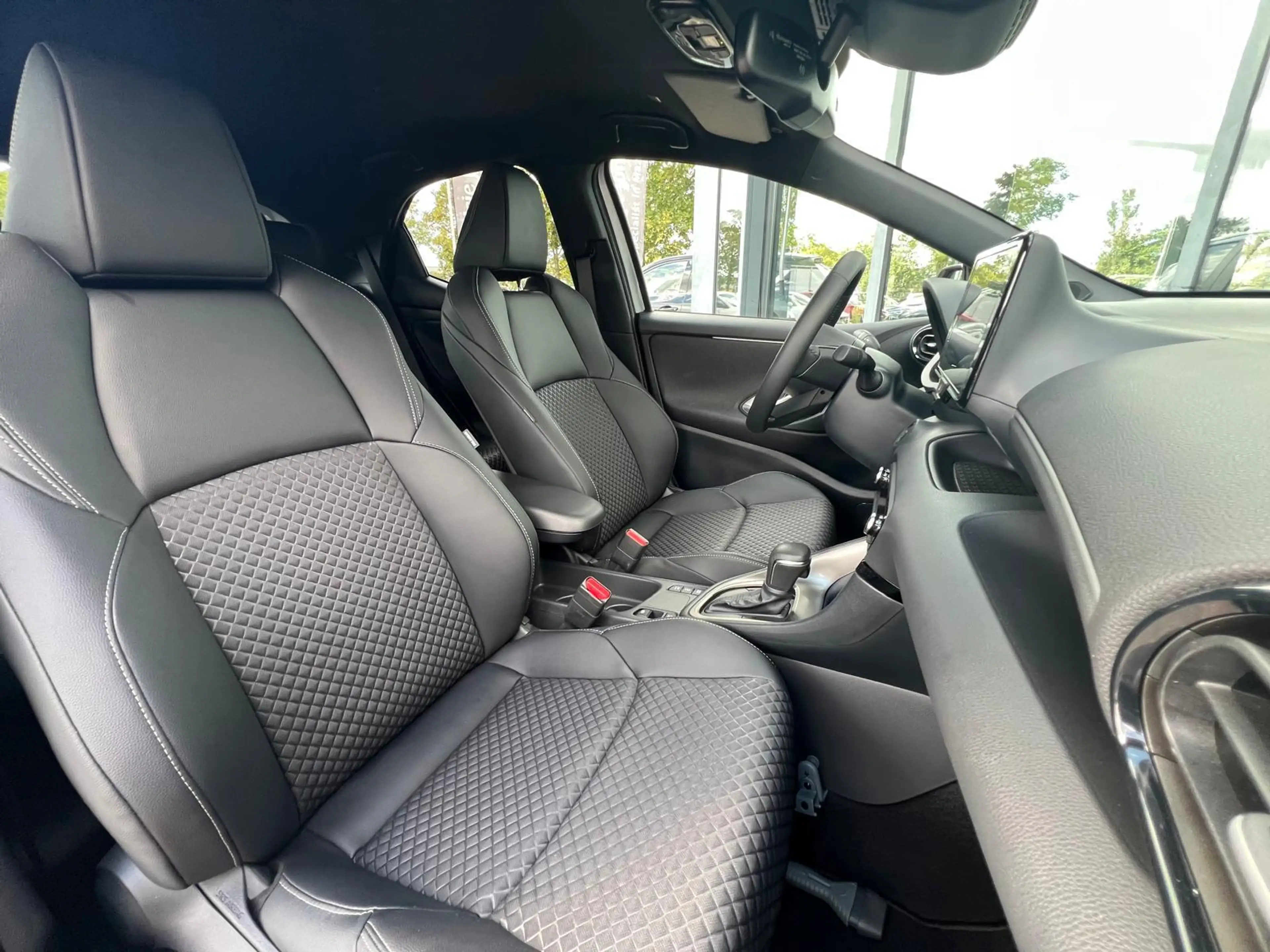 Mazda 2 Hybrid 1.5 Homura AUTOMAAT | HYBDRIDE | 916km | bi — photo 16
