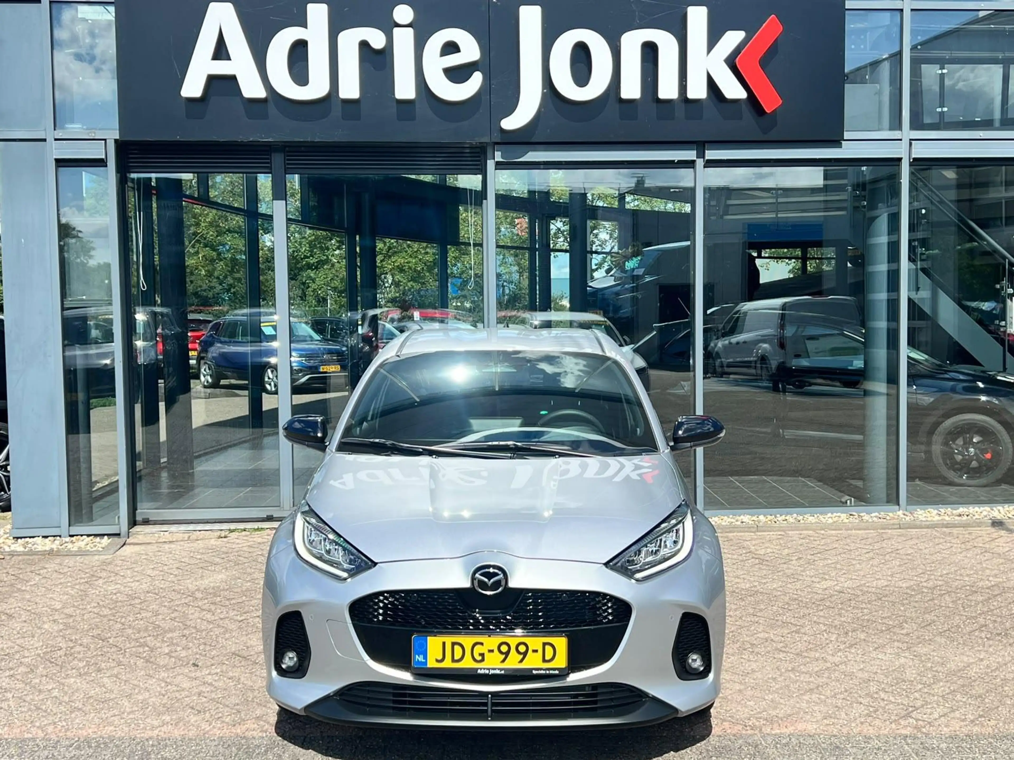 Mazda 2 Hybrid 1.5 Homura AUTOMAAT | HYBDRIDE | 916km | bi — photo 2