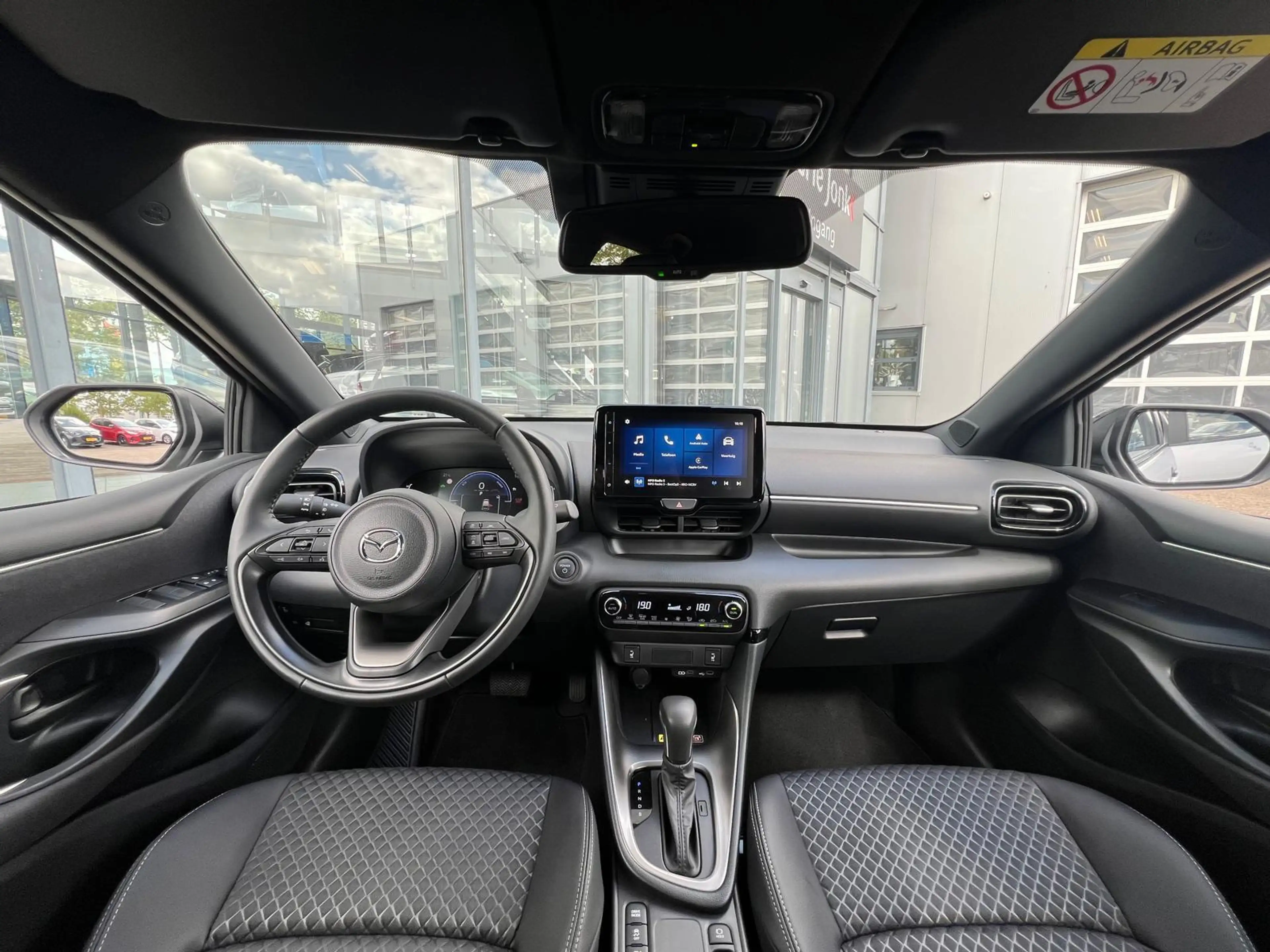 Mazda 2 Hybrid 1.5 Homura AUTOMAAT | HYBDRIDE | 916km | bi — photo 15