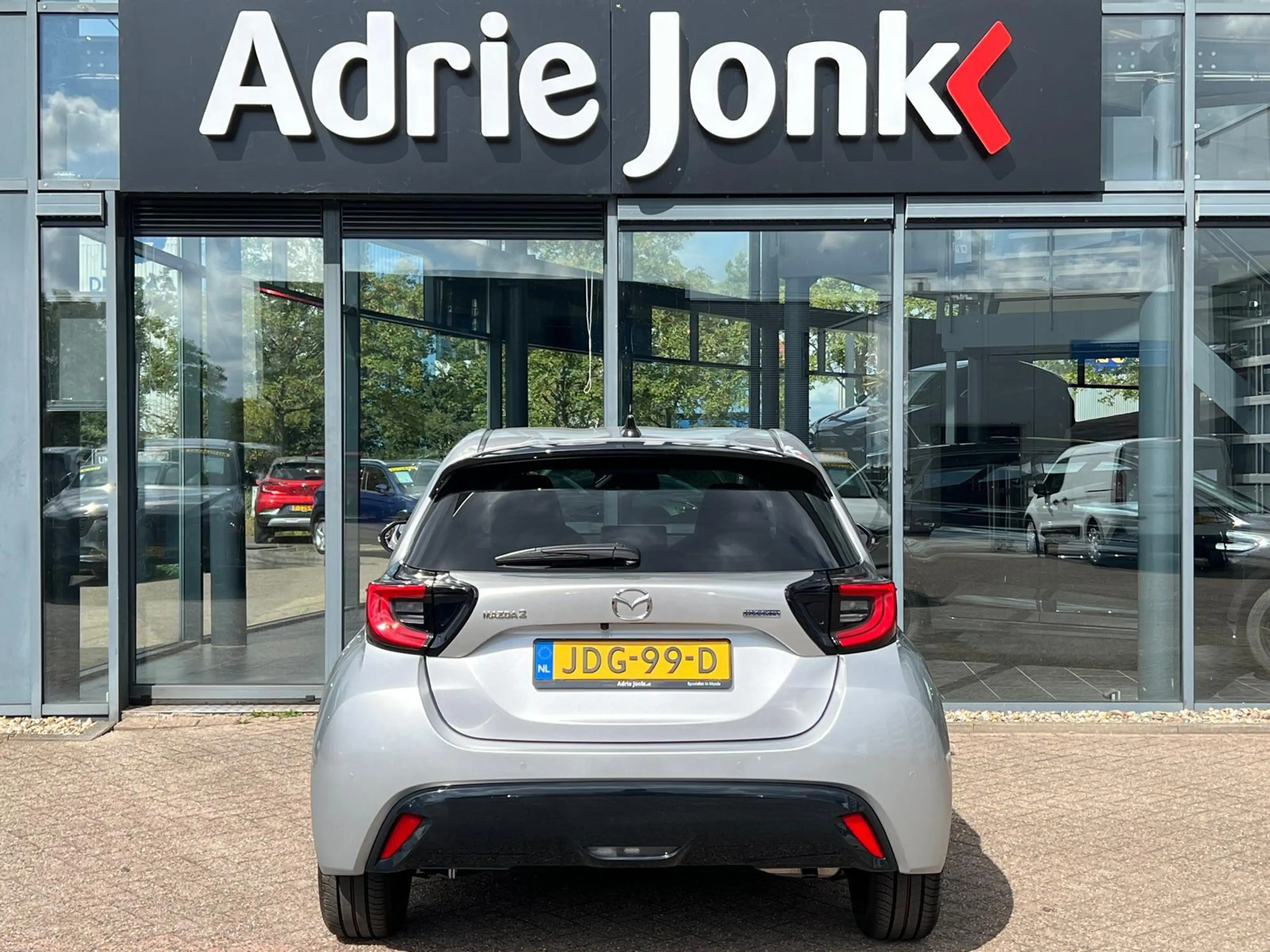 Mazda 2 Hybrid 1.5 Homura AUTOMAAT | HYBDRIDE | 916km | bi — photo 7