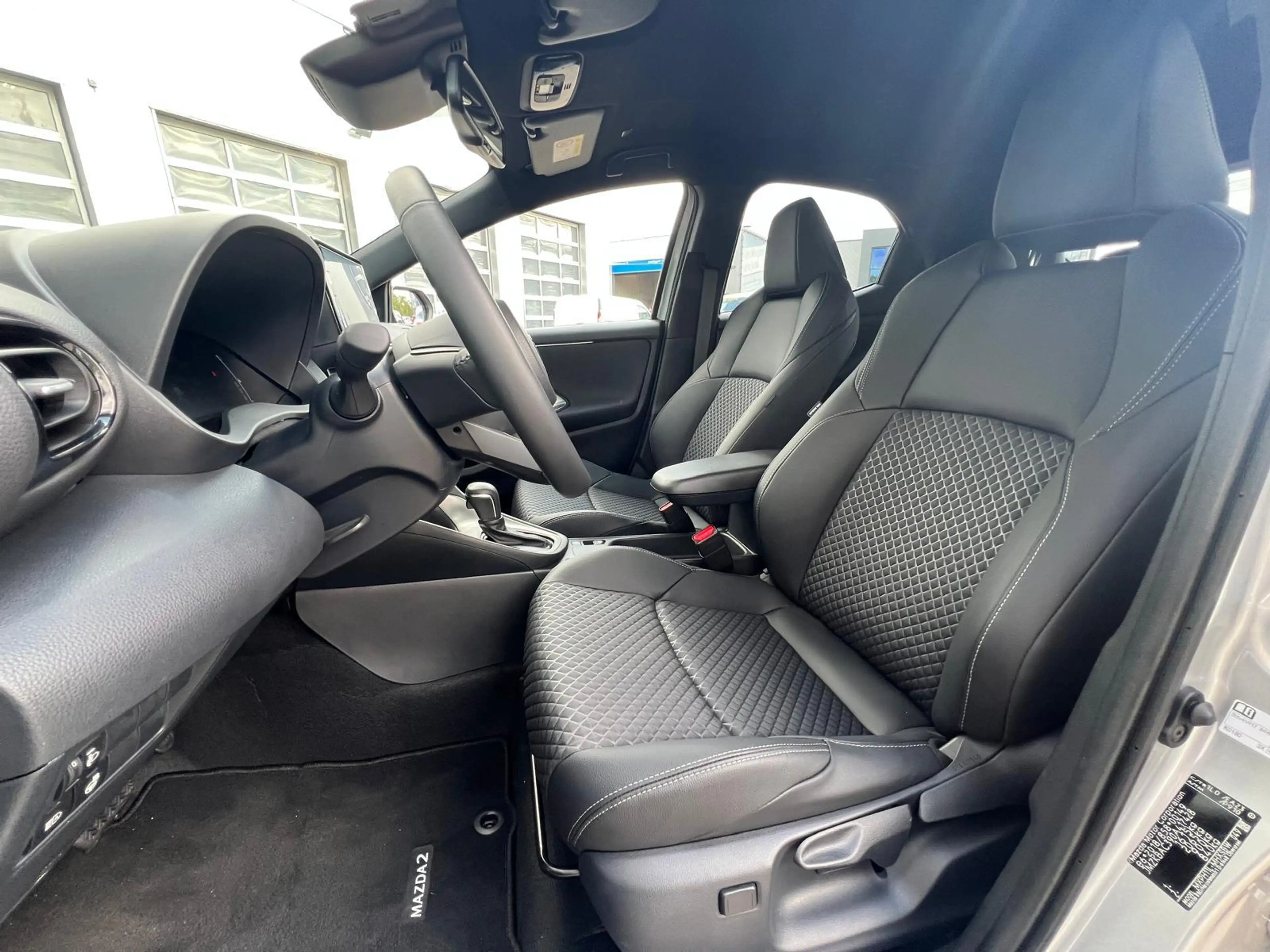 Mazda 2 Hybrid 1.5 Homura AUTOMAAT | HYBDRIDE | 916km | bi — photo 22