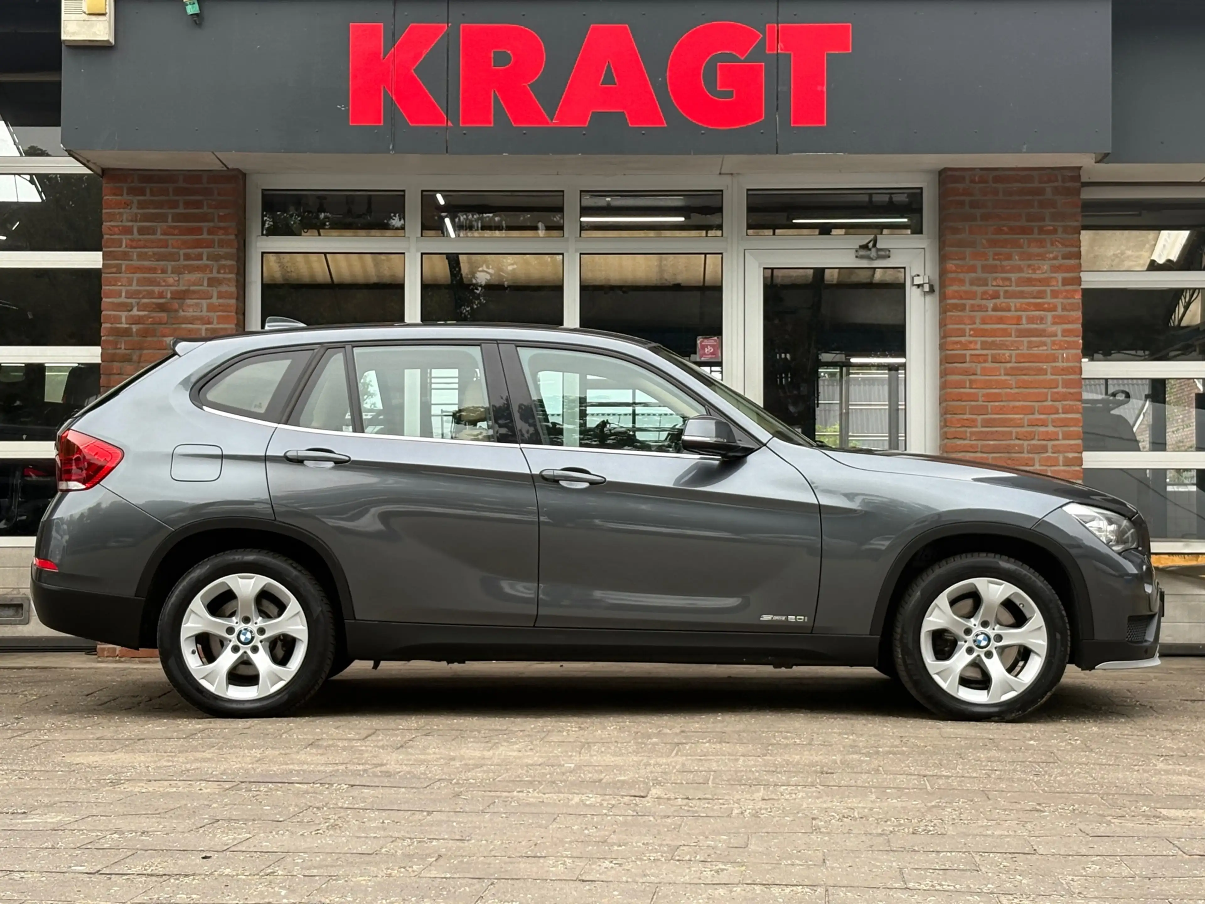 BMW X1 Executive sDrive20i 184 pk - AUTOMAAT - Leder - — photo 6
