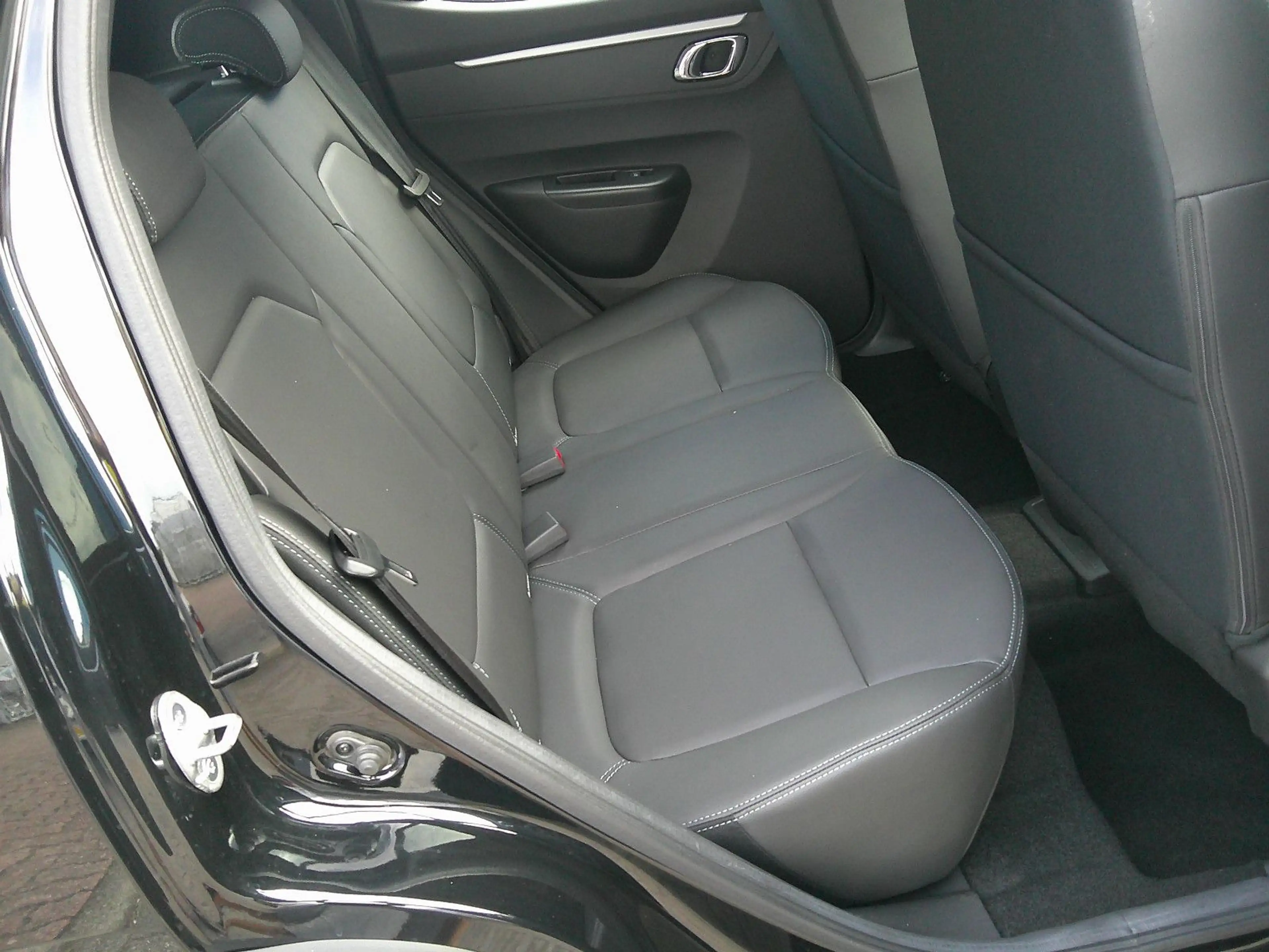 Dacia Spring Electric Essential CCS !!! — photo 15