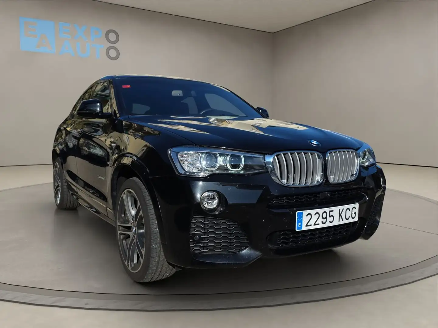 BMW X4 xDrive 35iA Zwart - 1
