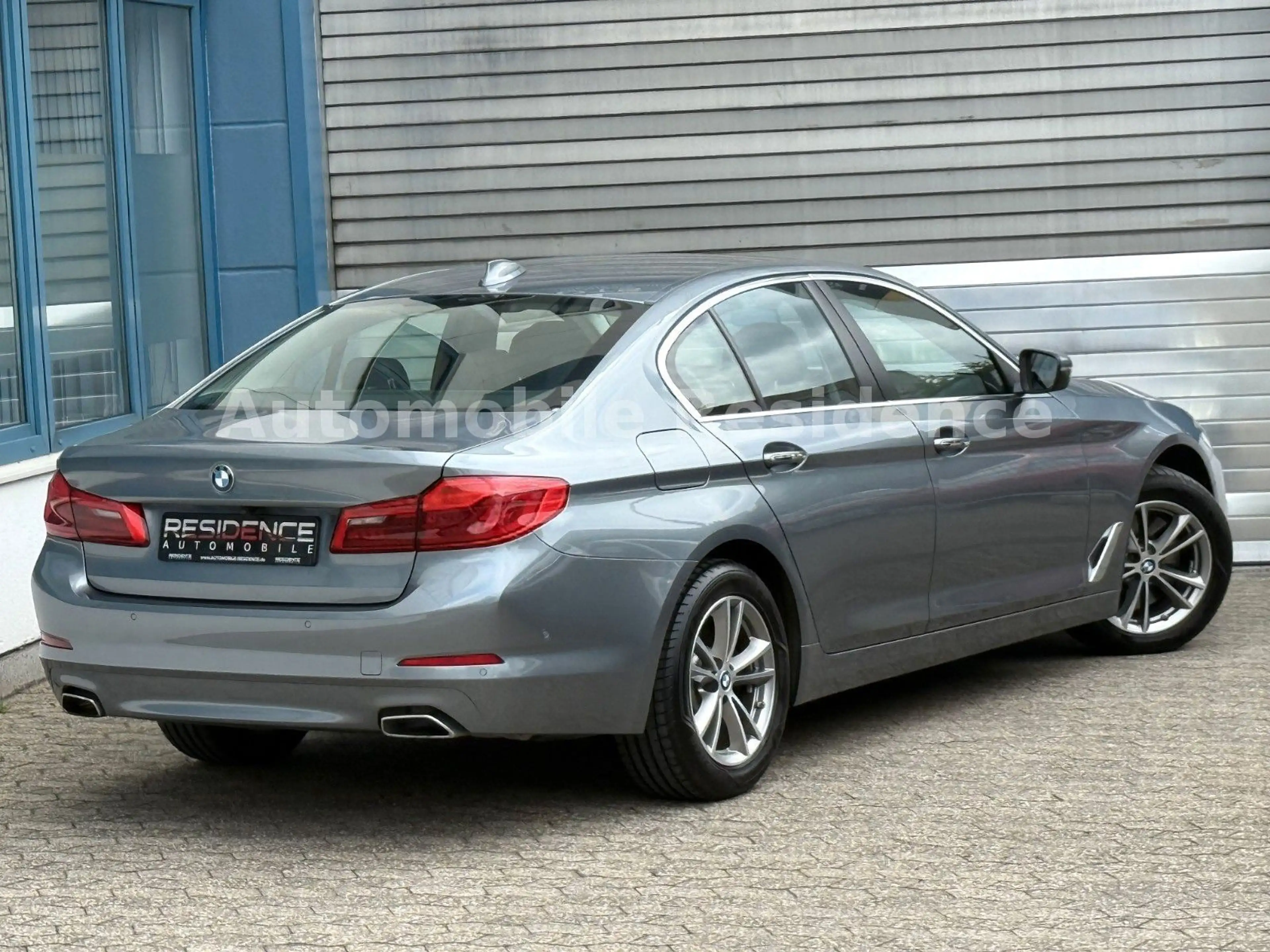 BMW 540 i Lim*LEDER*ACC*NAVI*MEM*SITZ*MFL*XEN*MAS*CAM — photo 4