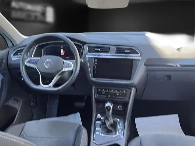 Volkswagen Tiguan view 15