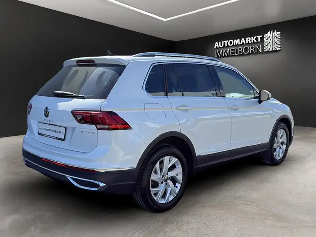 Volkswagen Tiguan view 6