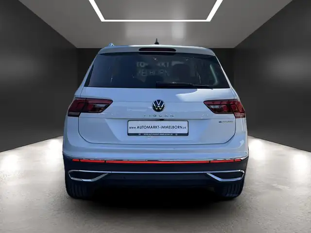 Volkswagen Tiguan view 9