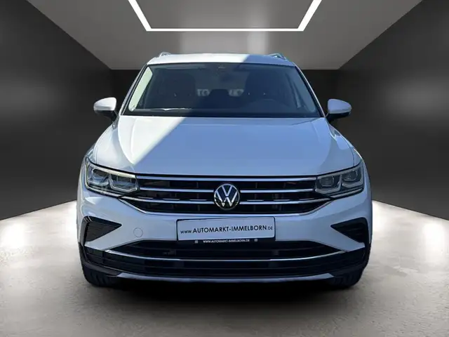 Volkswagen Tiguan view 8