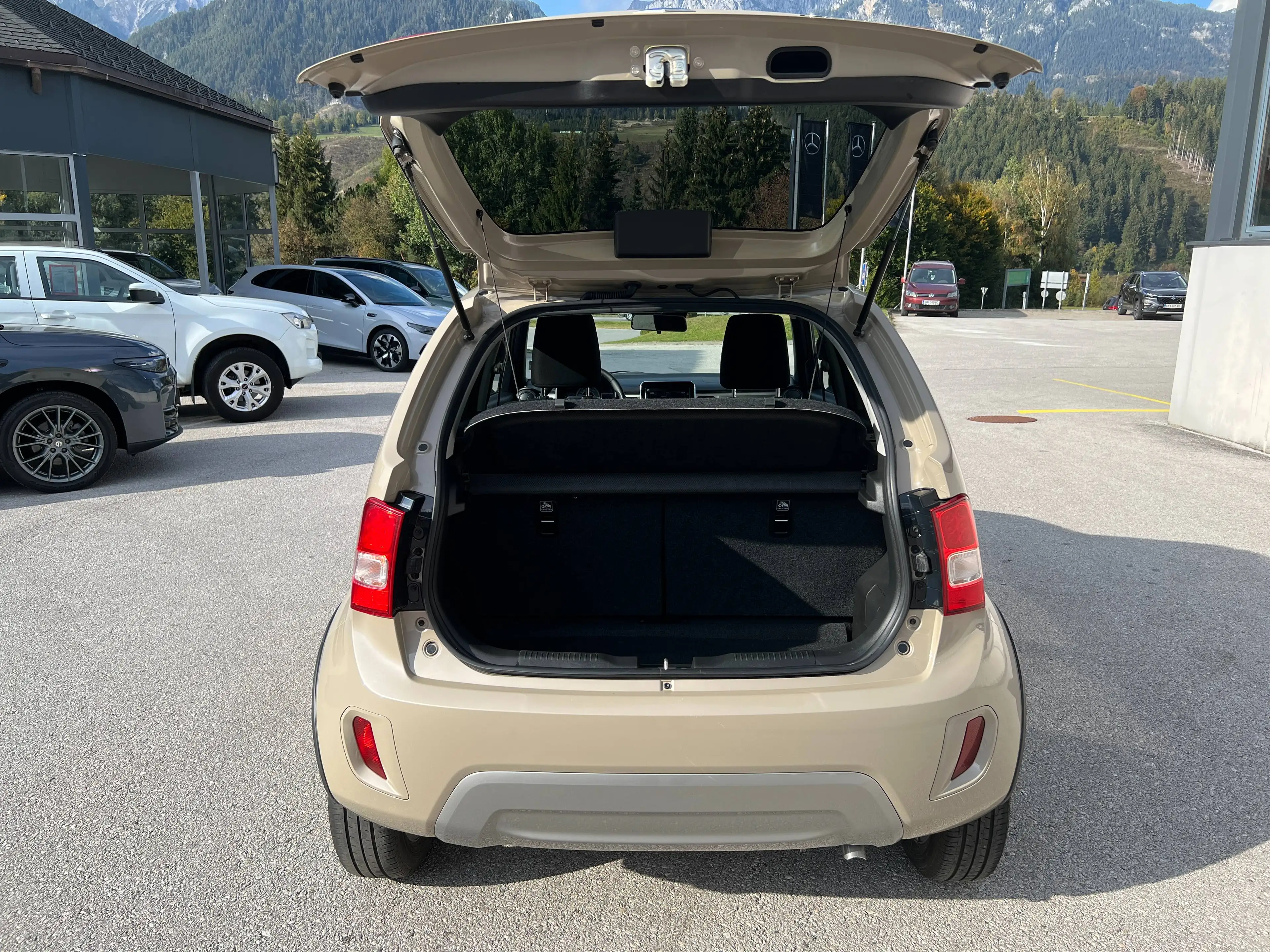 Suzuki Ignis Ignis 1,2 Dualjet Hybrid Allgrip Flash Flash — photo 5