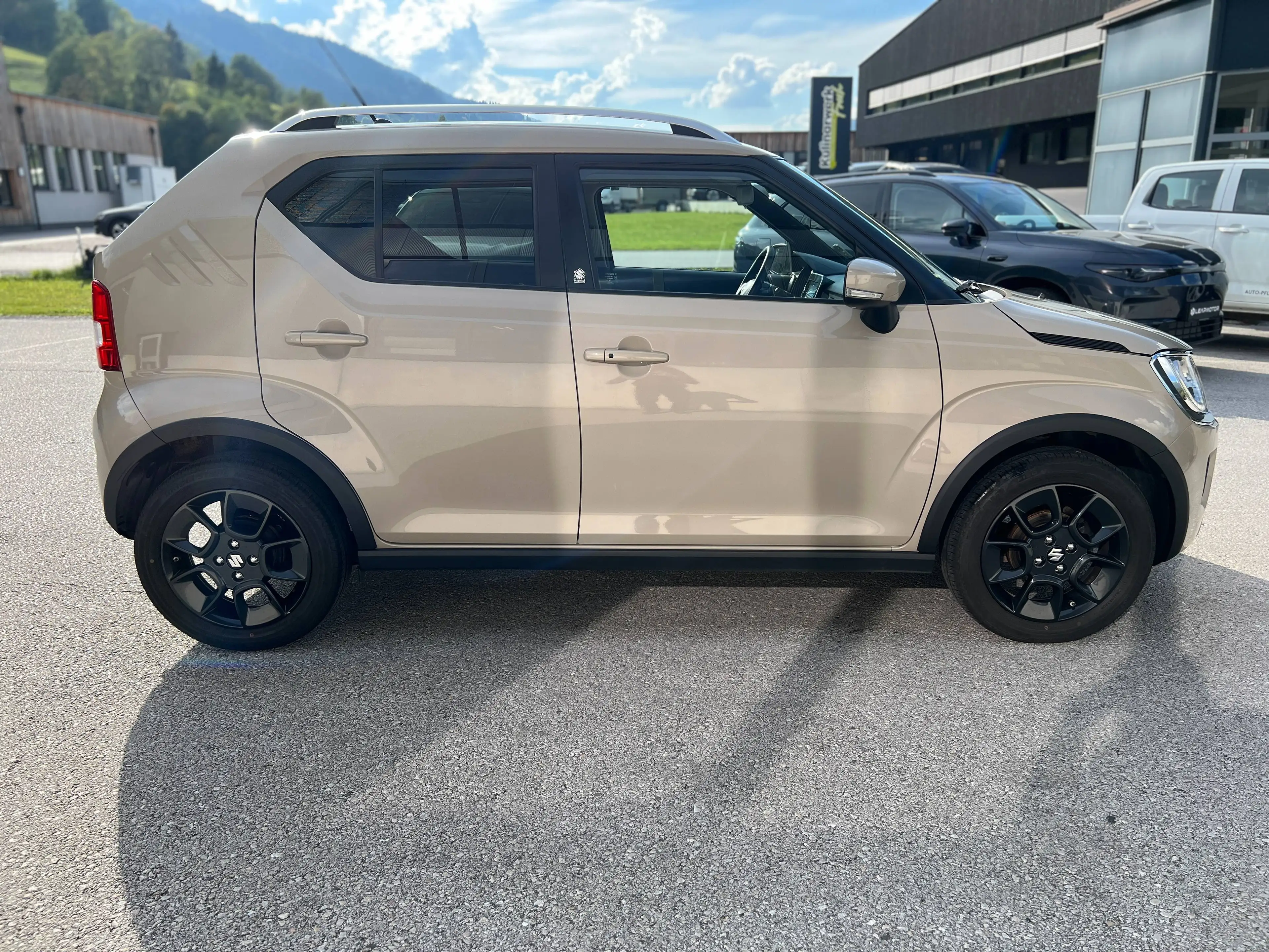 Suzuki Ignis Ignis 1,2 Dualjet Hybrid Allgrip Flash Flash — photo 7