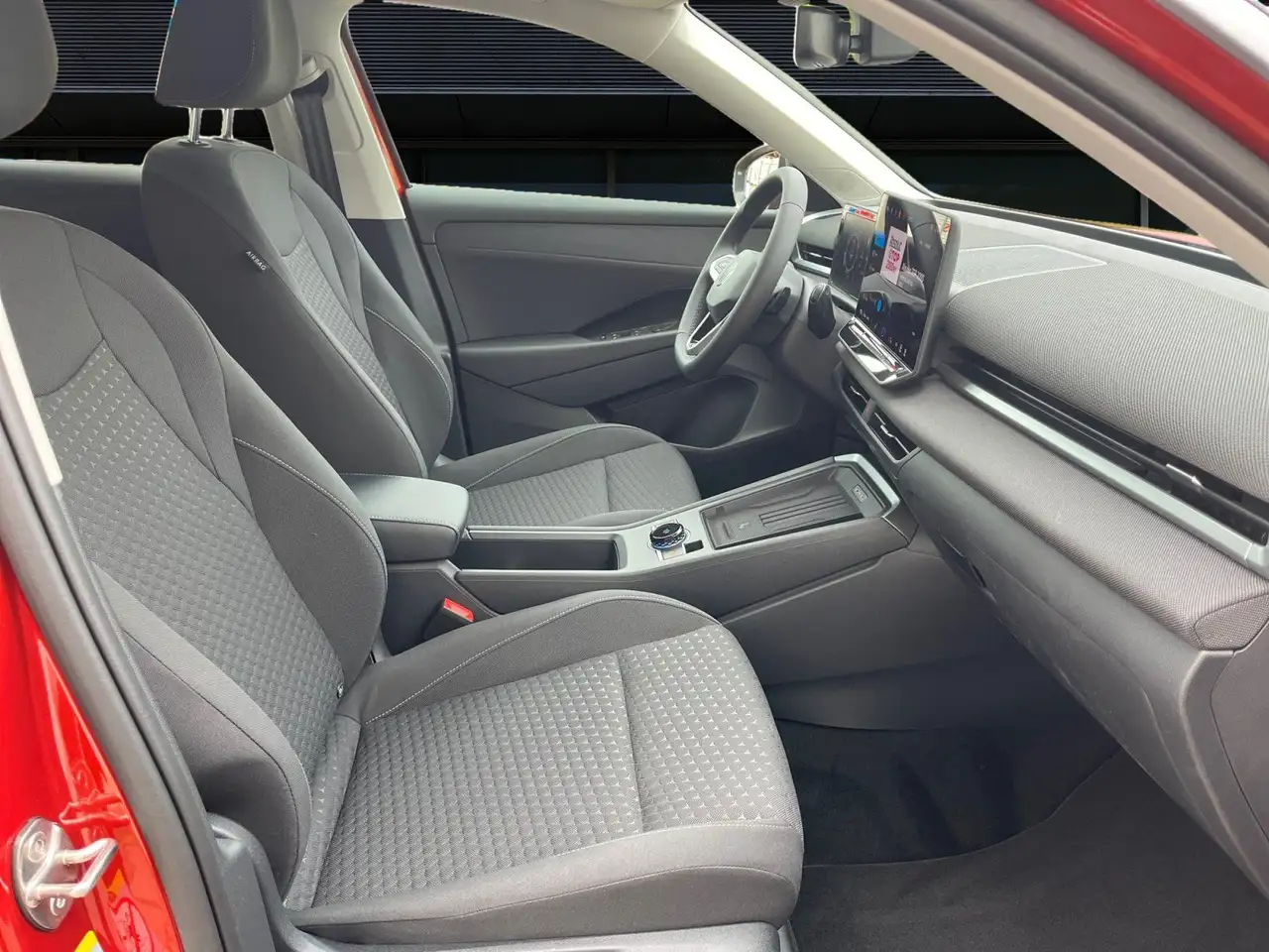 Volkswagen T-Roc 1.5 e-TSI DSG Life ACC*Kamera*PDC 12