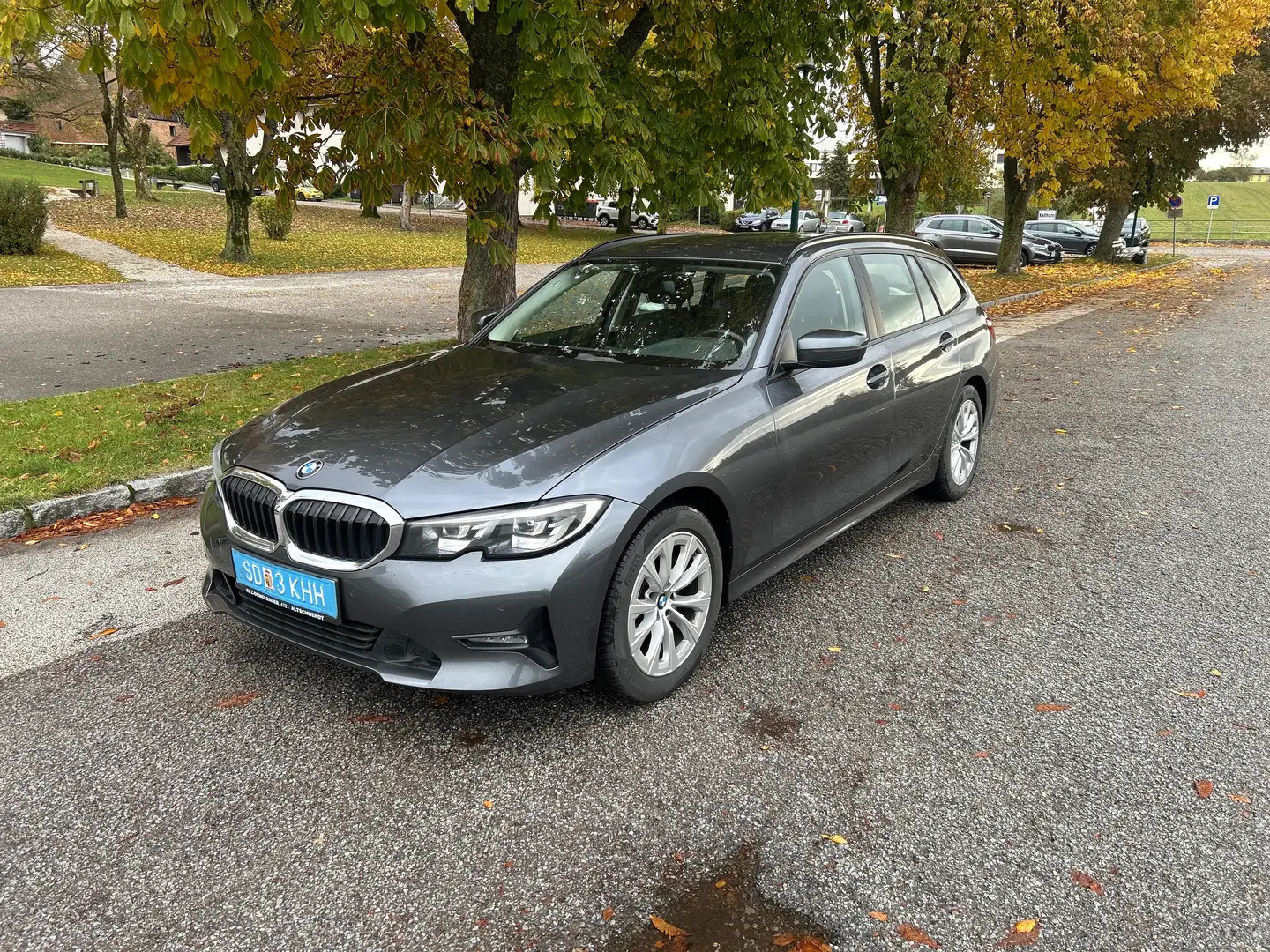 BMW 318 318 d Advantage Grau - 2
