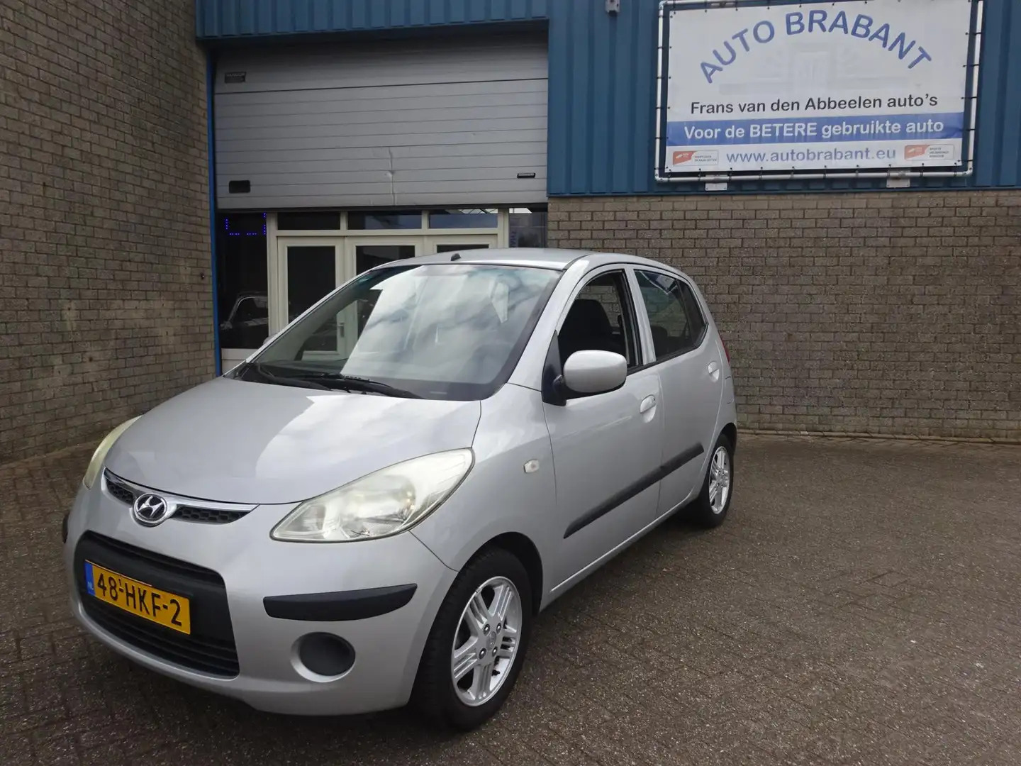 Hyundai i10 1.25i Dynamic Cool Grijs - 1
