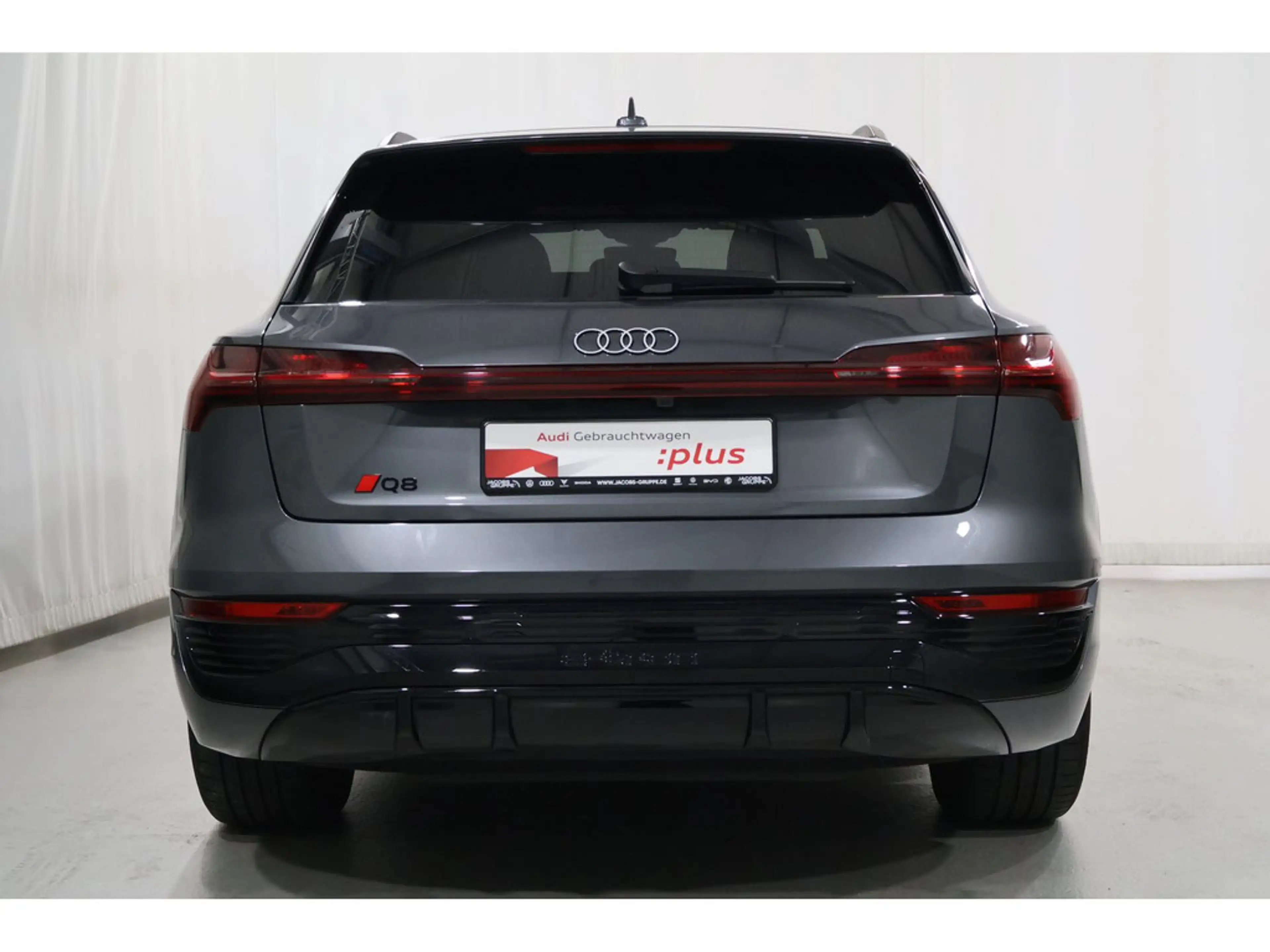 Audi Q8 55 quattro S line VC*SH*Matrix e-tron — photo 4