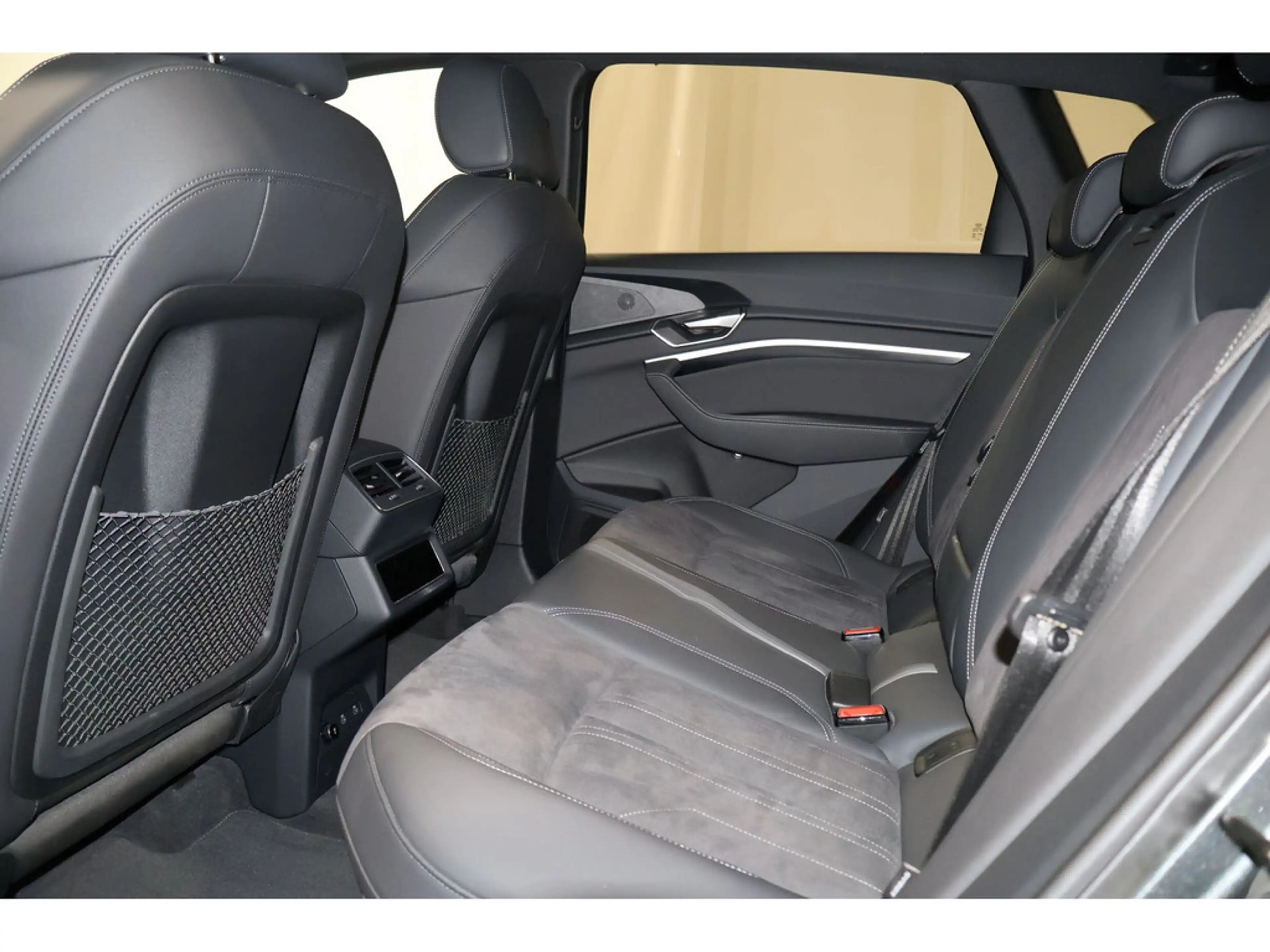 Audi Q8 55 quattro S line VC*SH*Matrix e-tron — photo 12