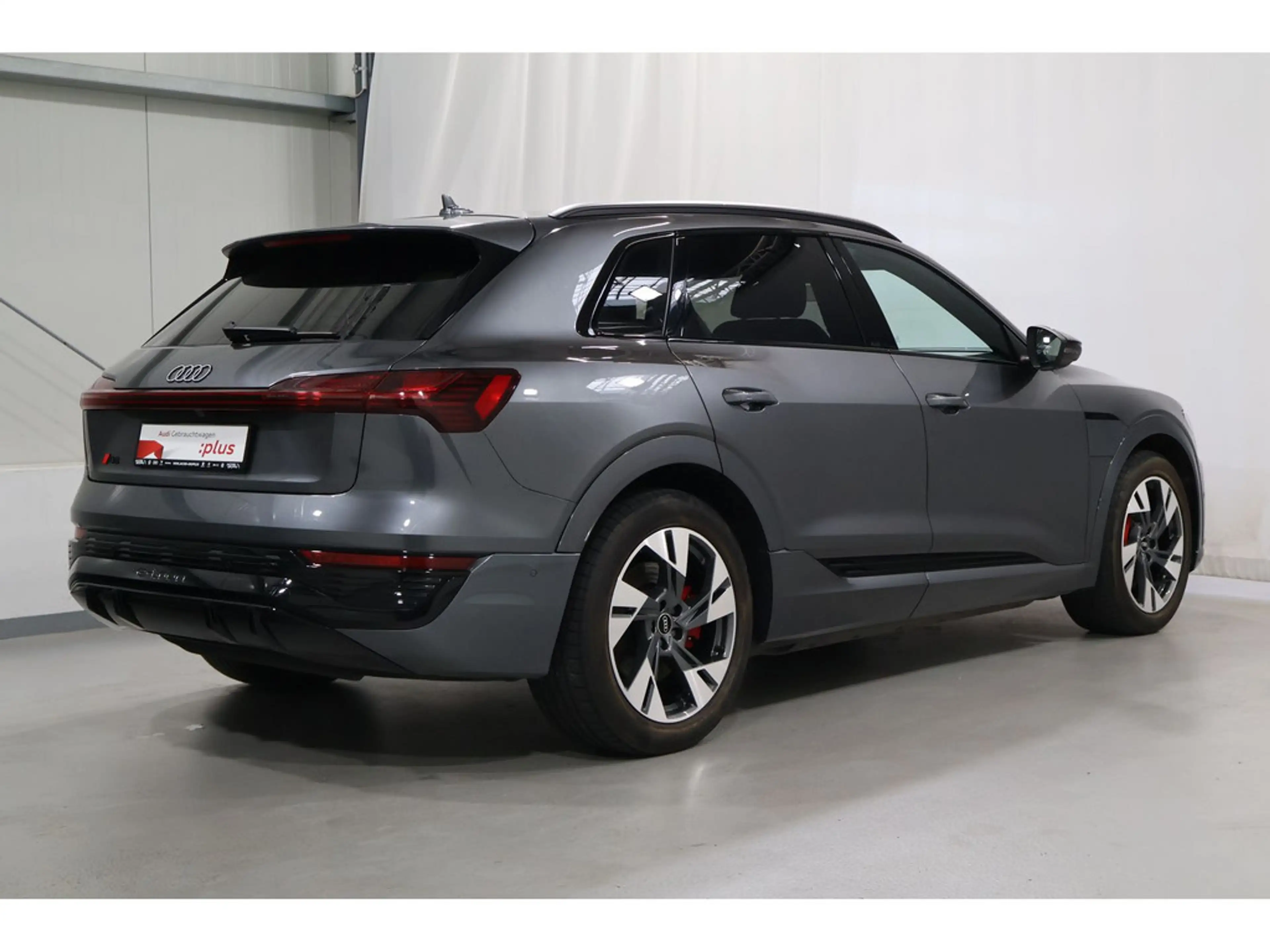 Audi Q8 55 quattro S line VC*SH*Matrix e-tron — photo 3