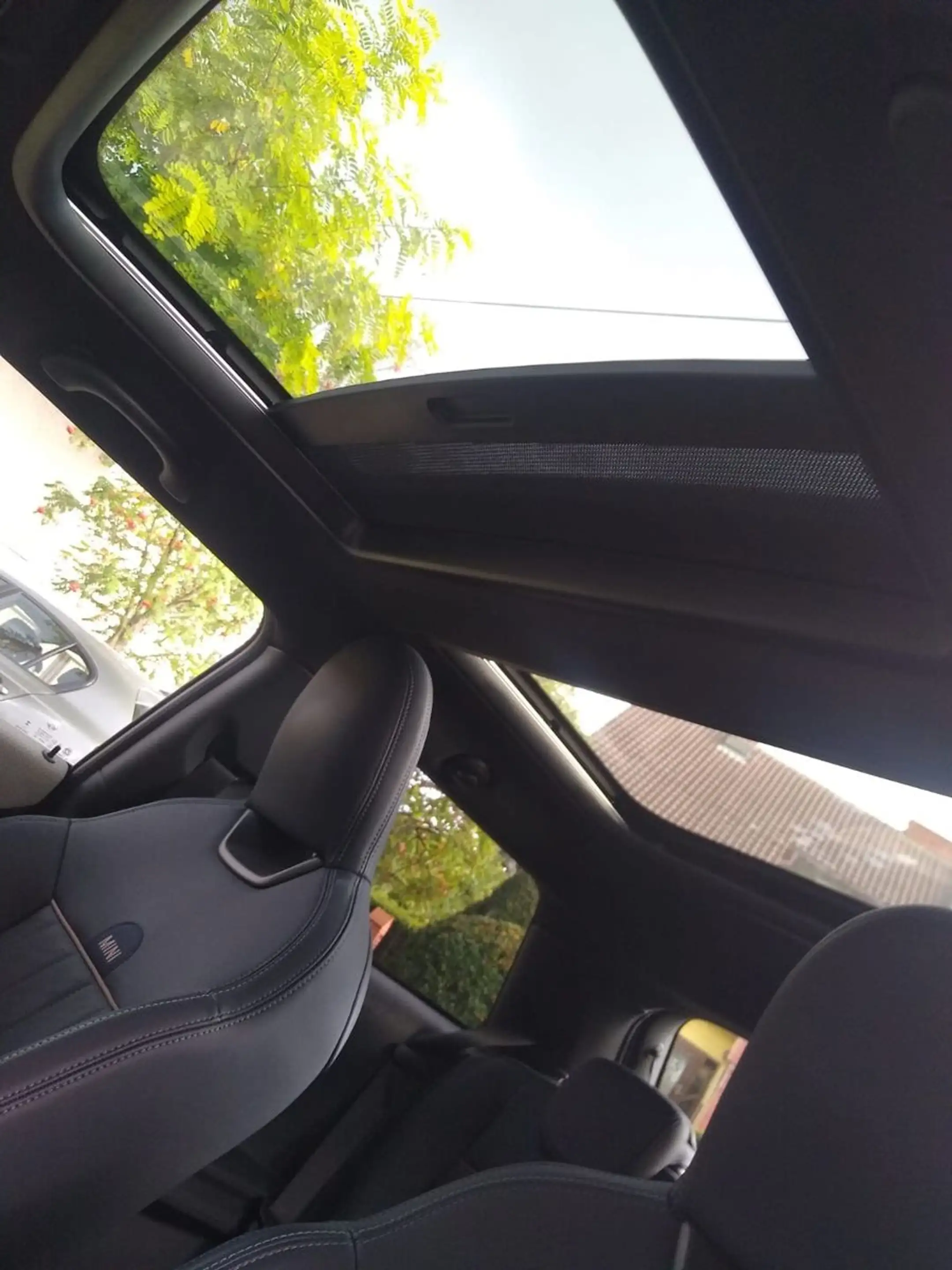 MINI Cooper S Favo.TrimAut.PanoramAccE.SitzeXL-Paket — photo 18