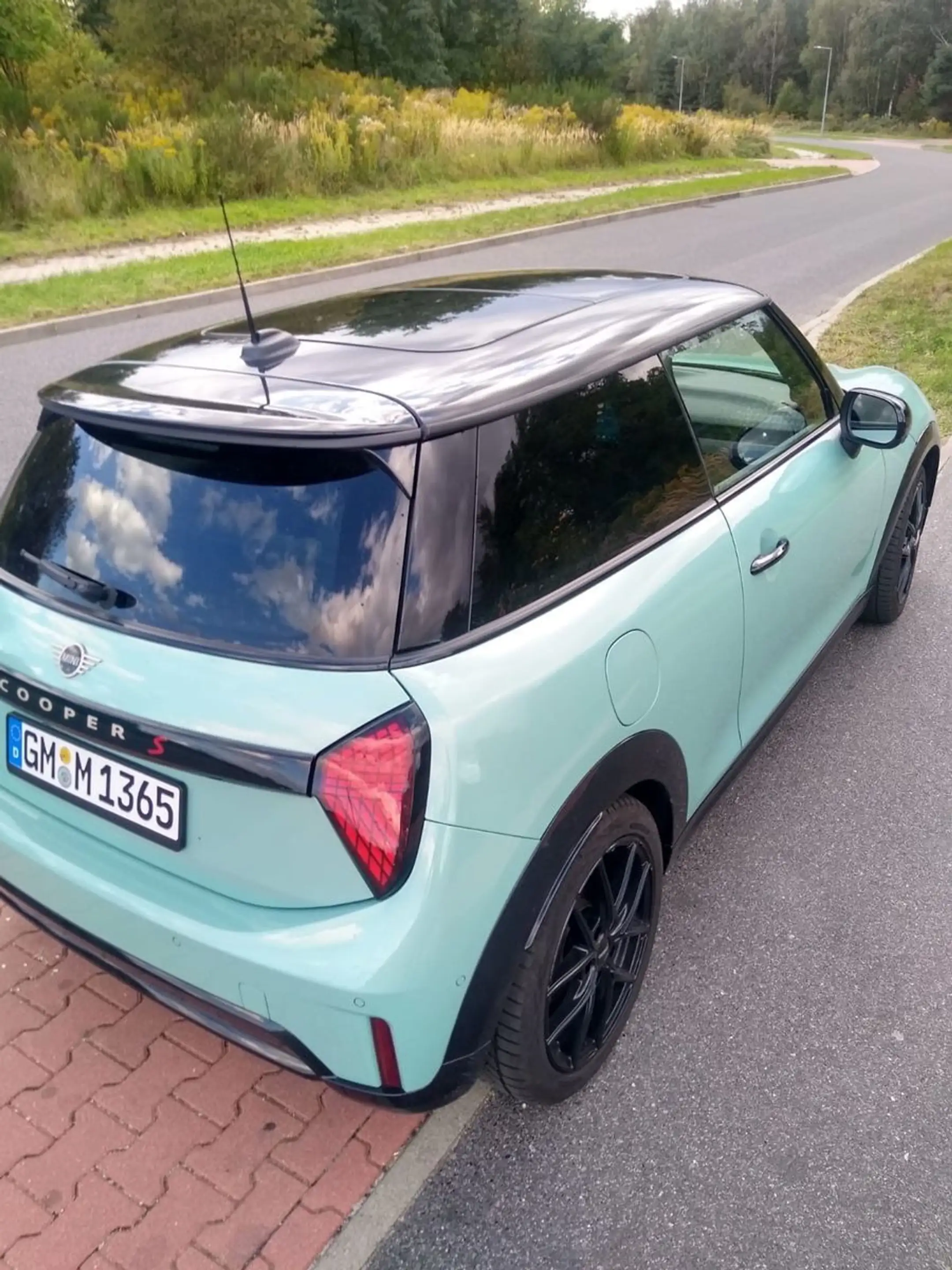 MINI Cooper S Favo.TrimAut.PanoramAccE.SitzeXL-Paket — photo 5
