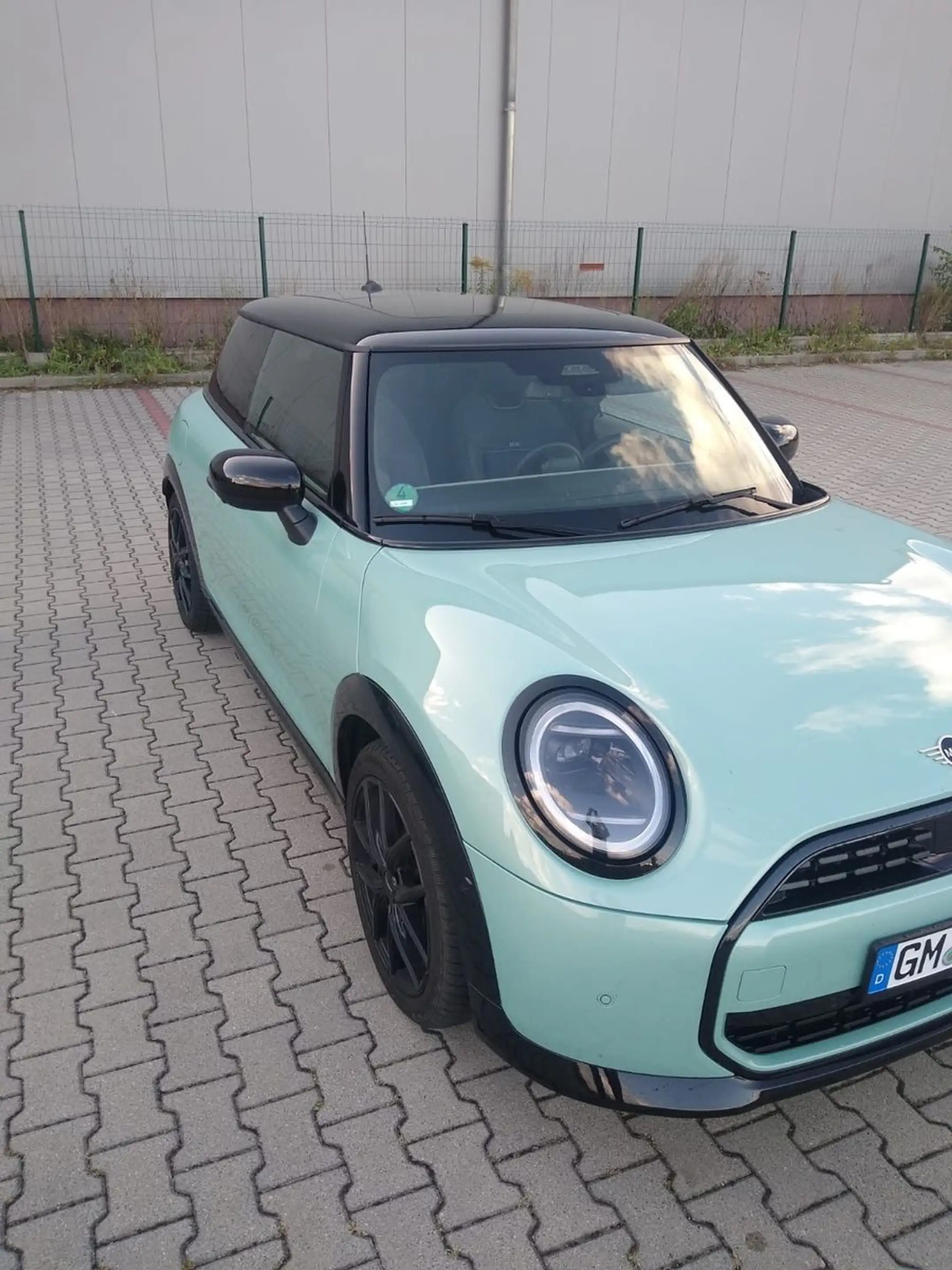 MINI Cooper S Favo.TrimAut.PanoramAccE.SitzeXL-Paket — photo 4