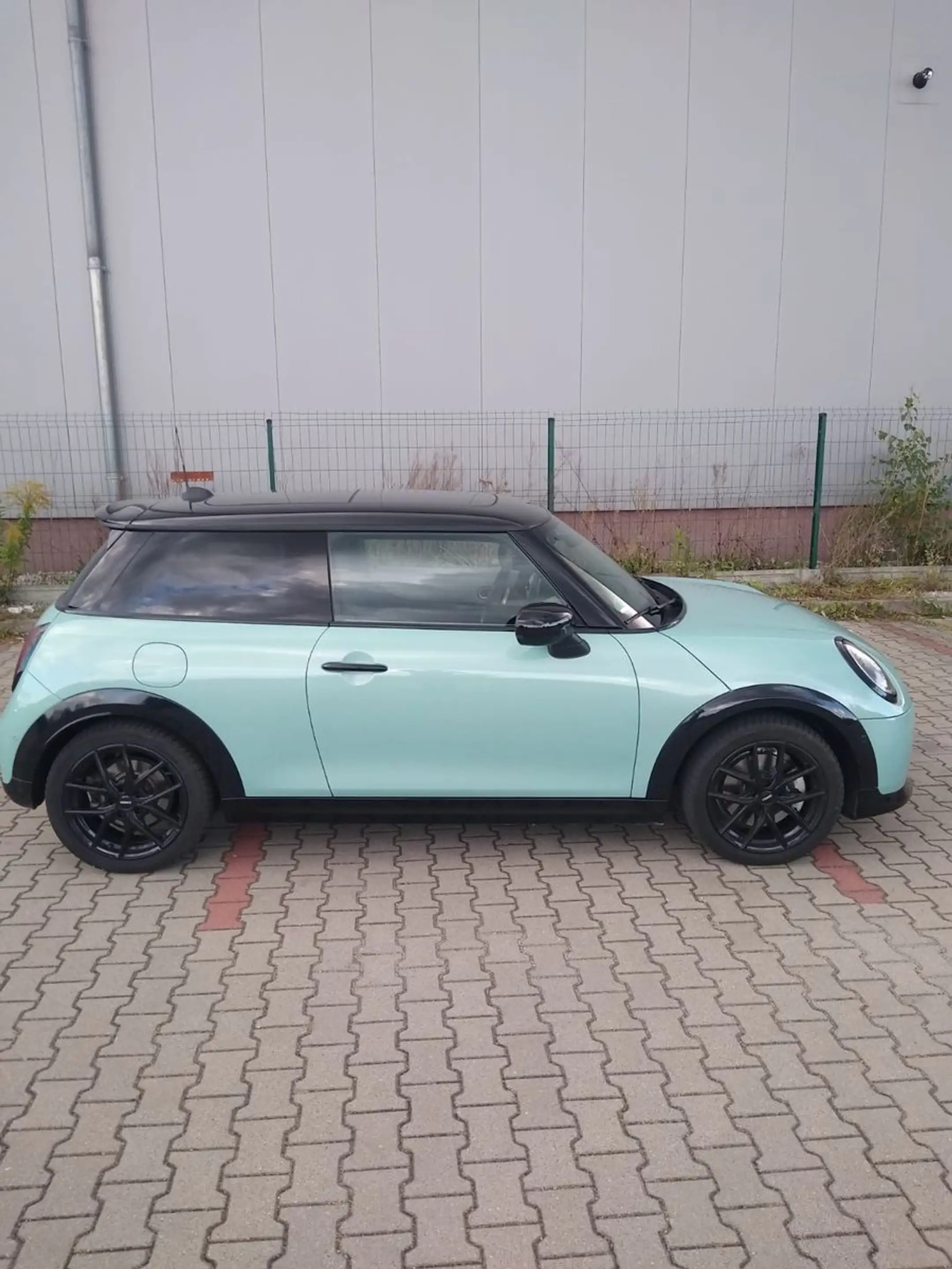 MINI Cooper S Favo.TrimAut.PanoramAccE.SitzeXL-Paket — photo 7