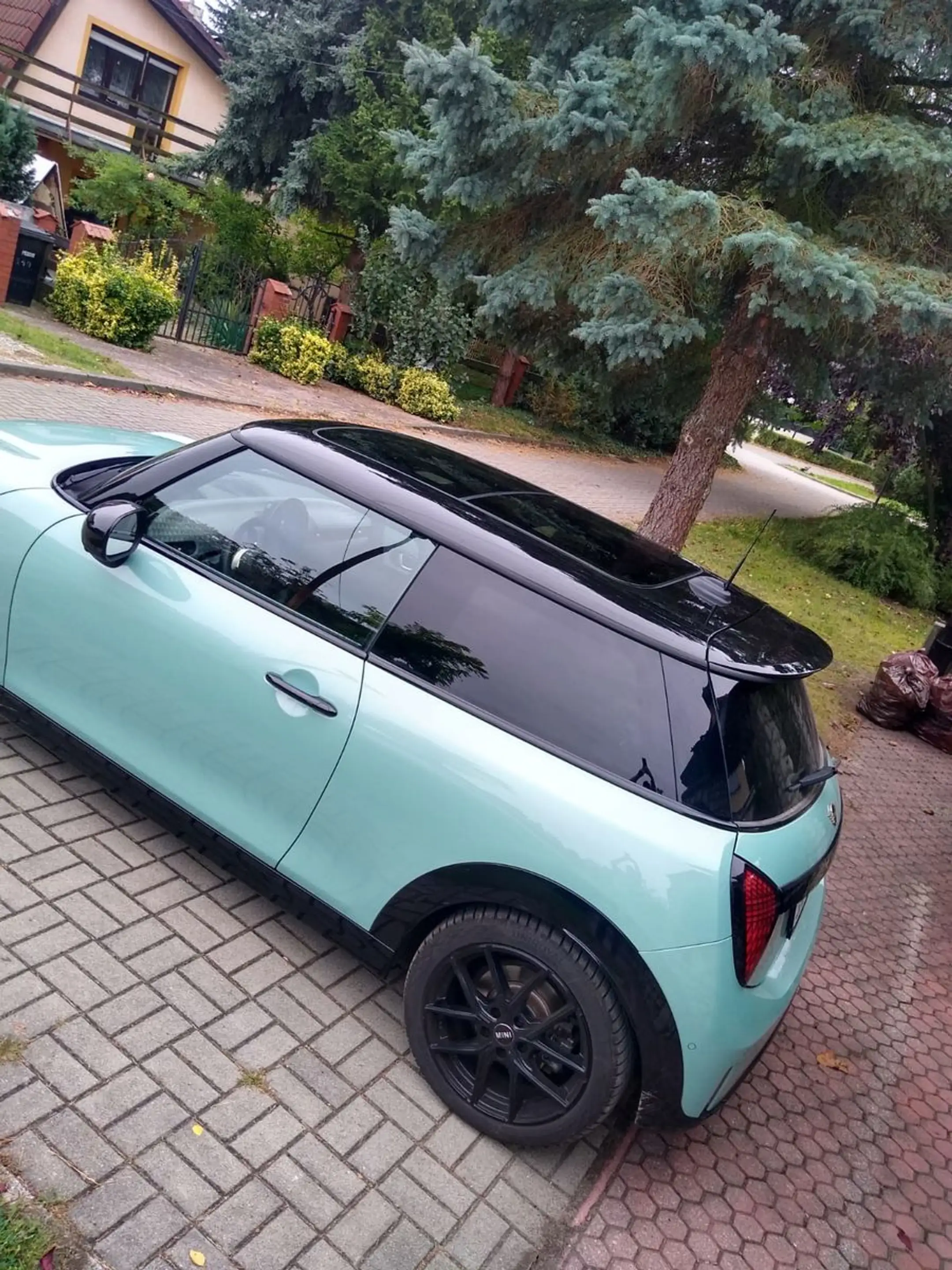 MINI Cooper S Favo.TrimAut.PanoramAccE.SitzeXL-Paket — photo 6