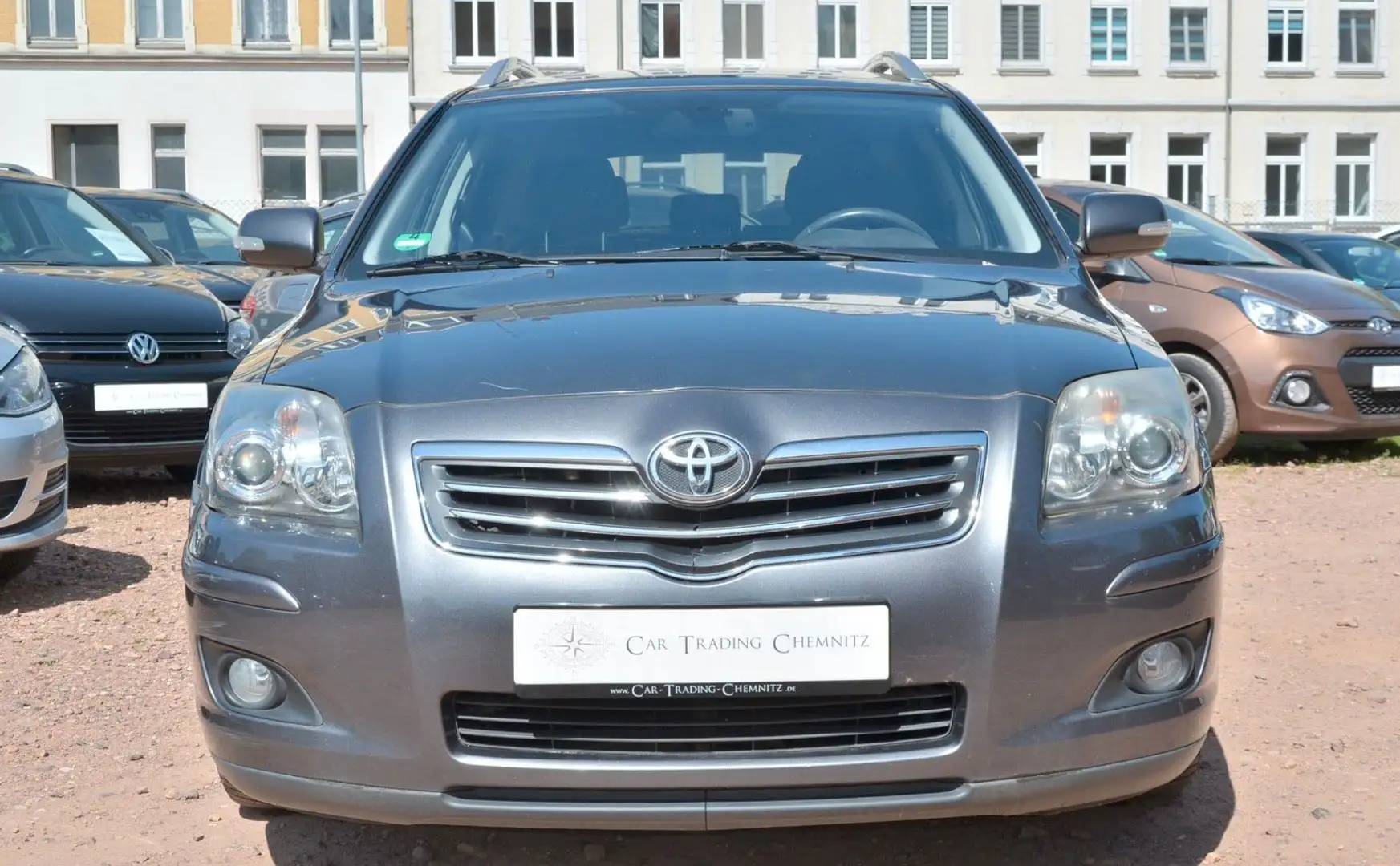 Toyota Avensis Kombi 2.2 D-CAT Sol Klimaautomatik AHK Gris - 2