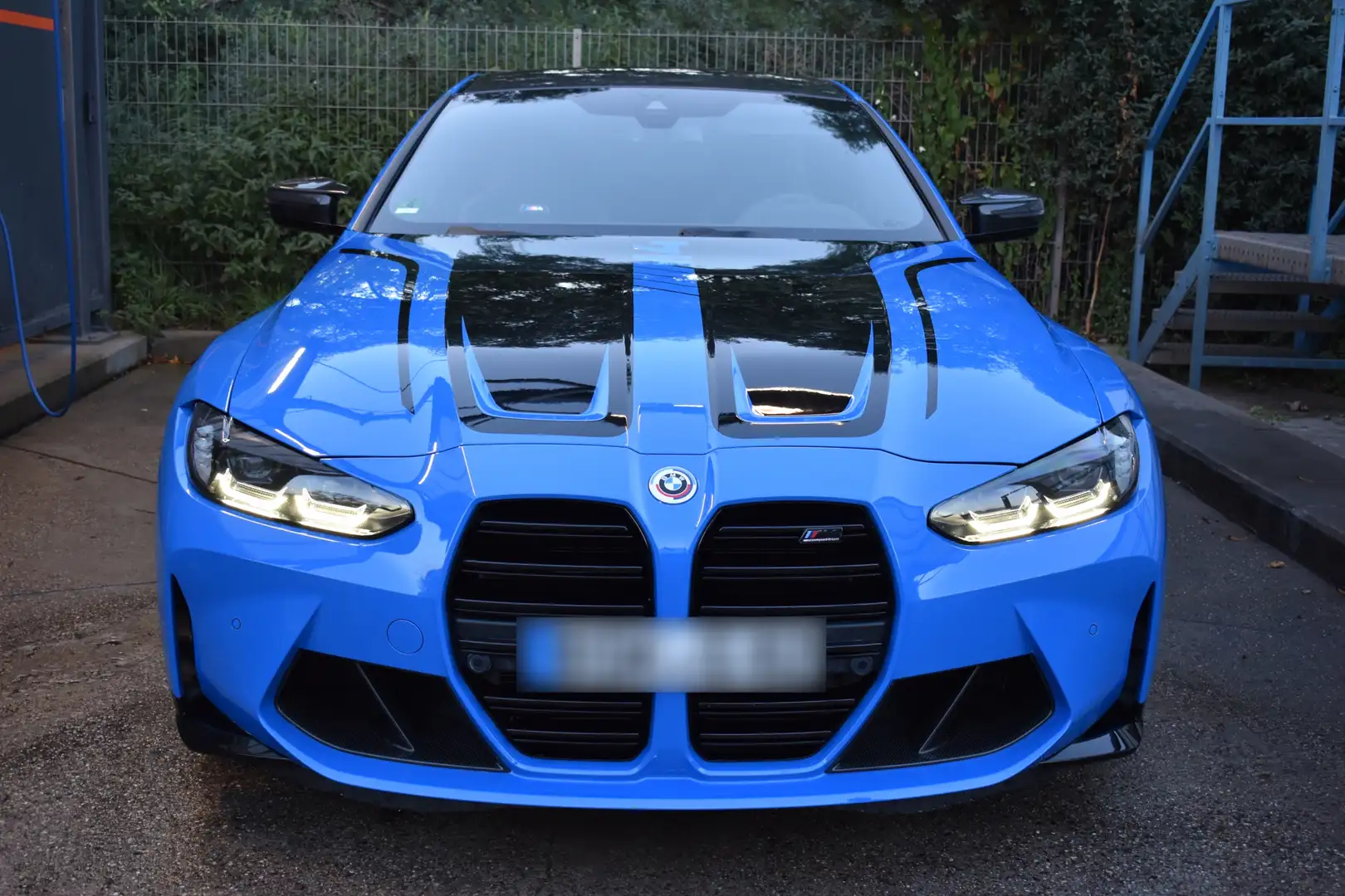 BMW M4 Competition Grau - 1