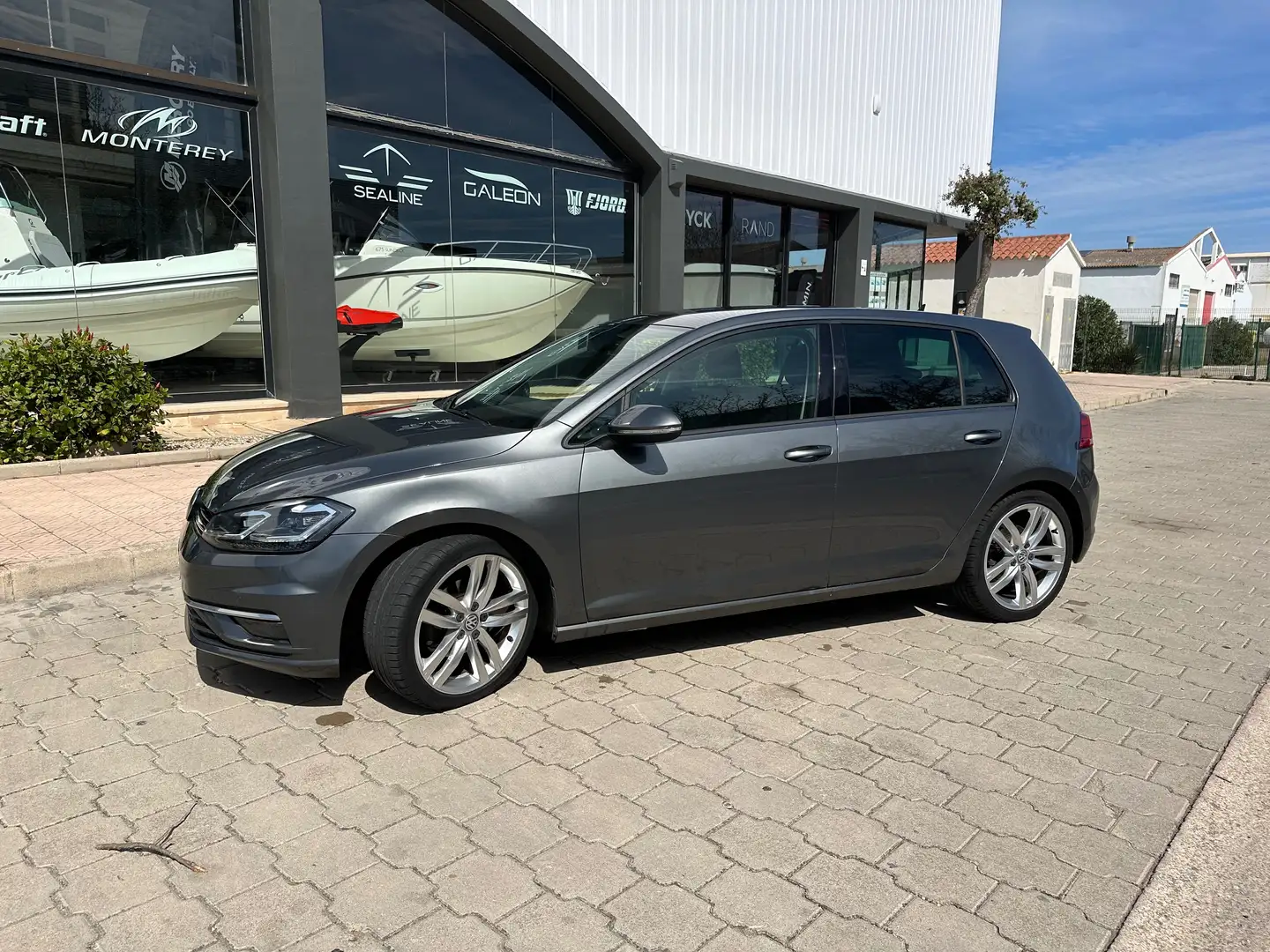 Volkswagen Golf 1.5 TSI Evo Sport 110kW Gris - 1