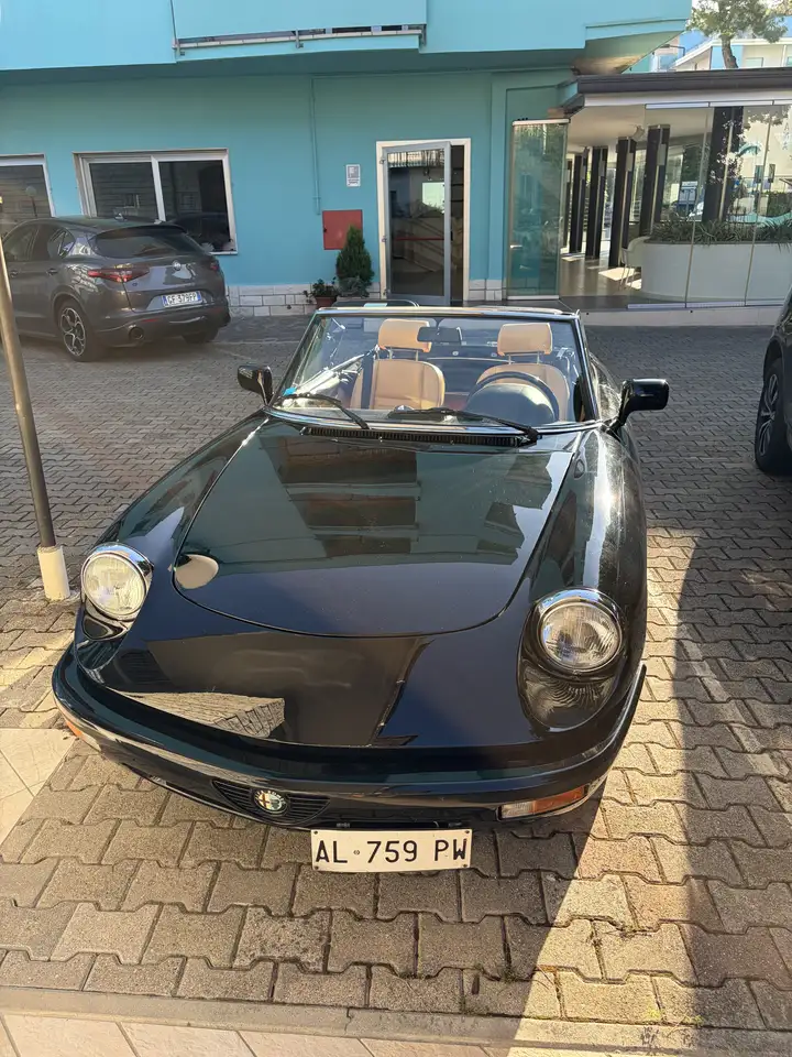 Alfa Romeo Spider 1.6 my90, foto 1