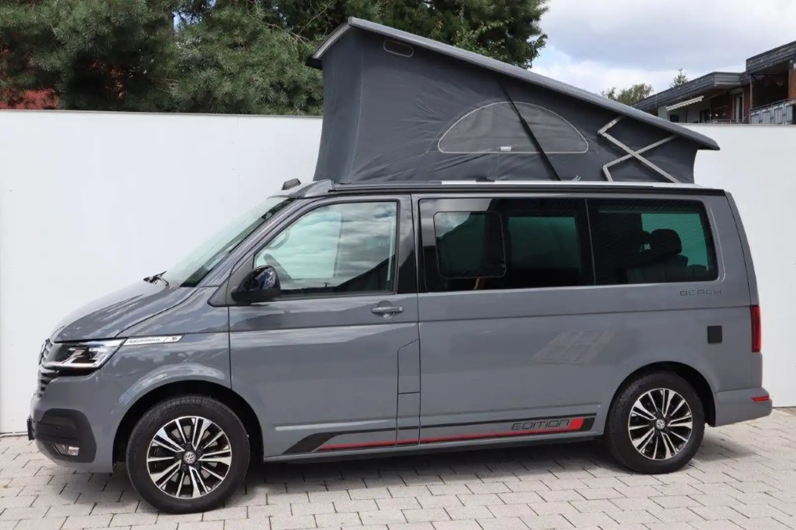Volkswagen T6.1 California VW T6.1 California Beach Edition Camper - 1
