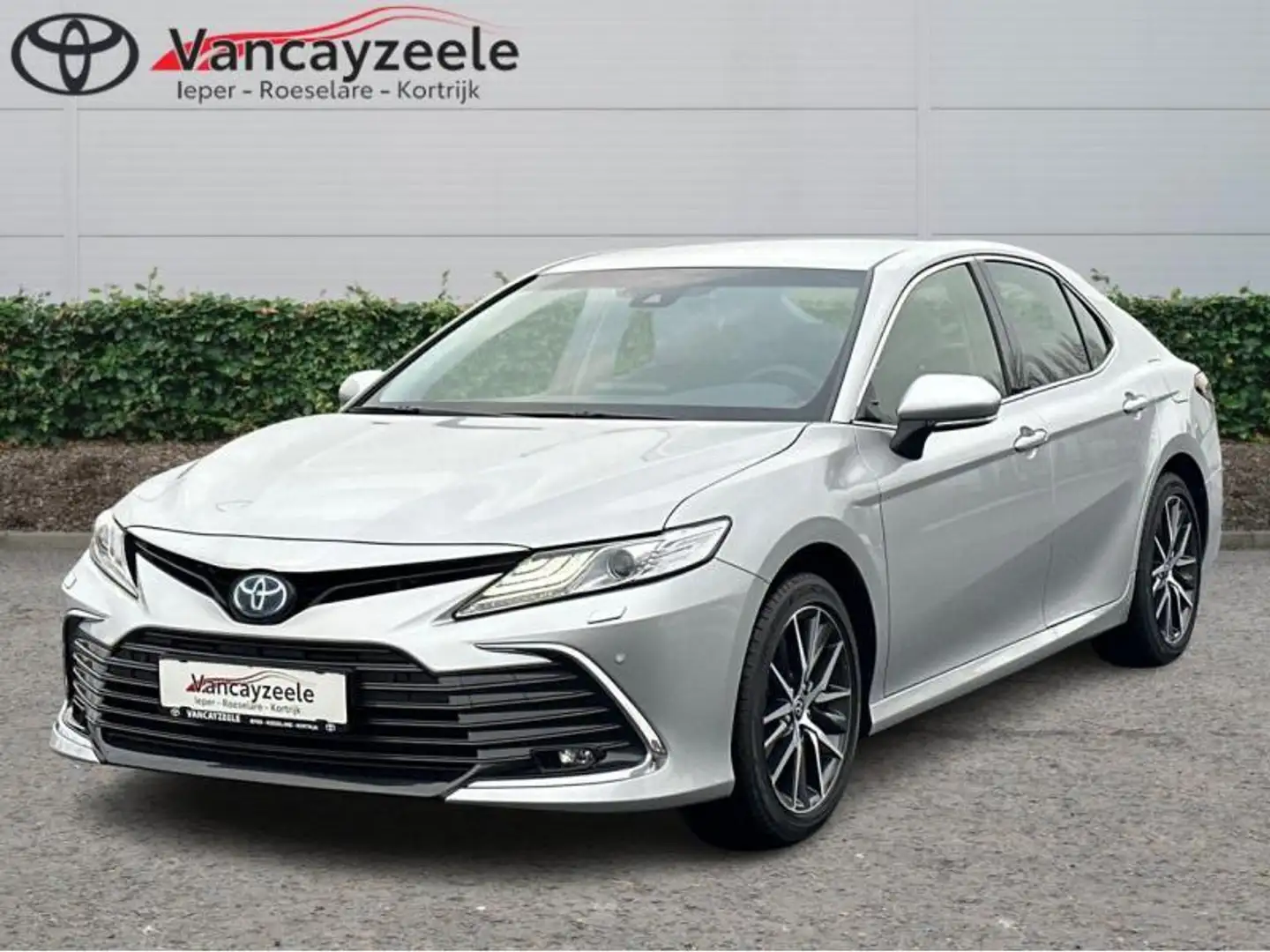 Toyota Camry Premium + navi + camera + sens Argent - 1