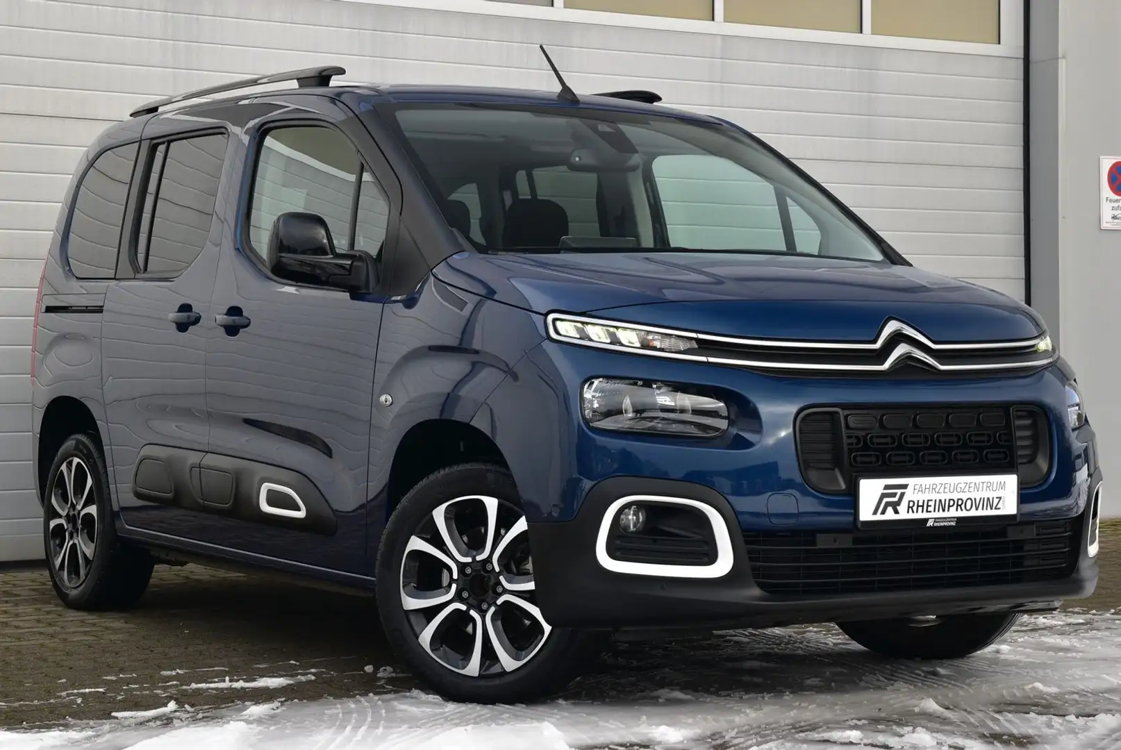 Citroen Berlingo Shine M 7-Sitzer/AHK/SHZ/DAB/Carplay Blau - 1