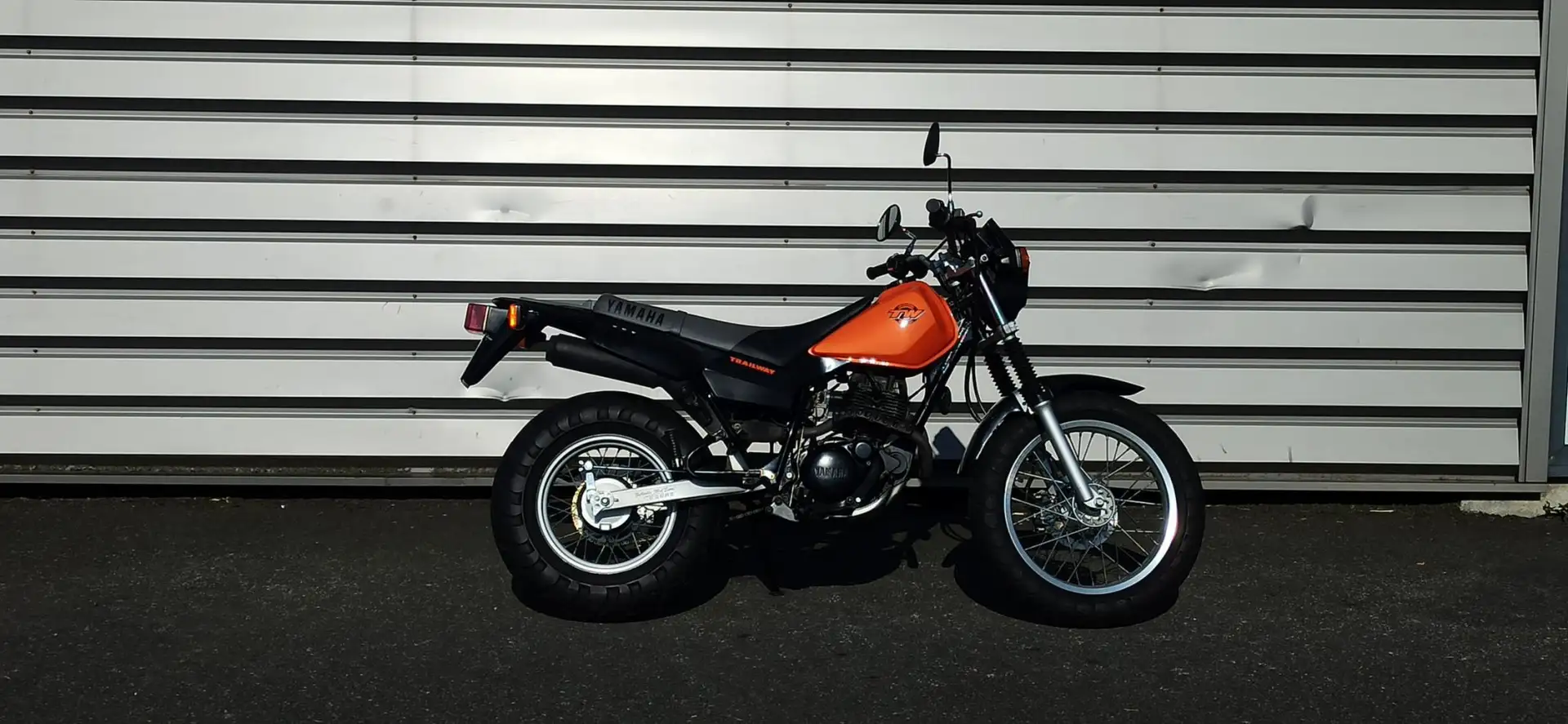 Yamaha TW 125 Oranje - 2