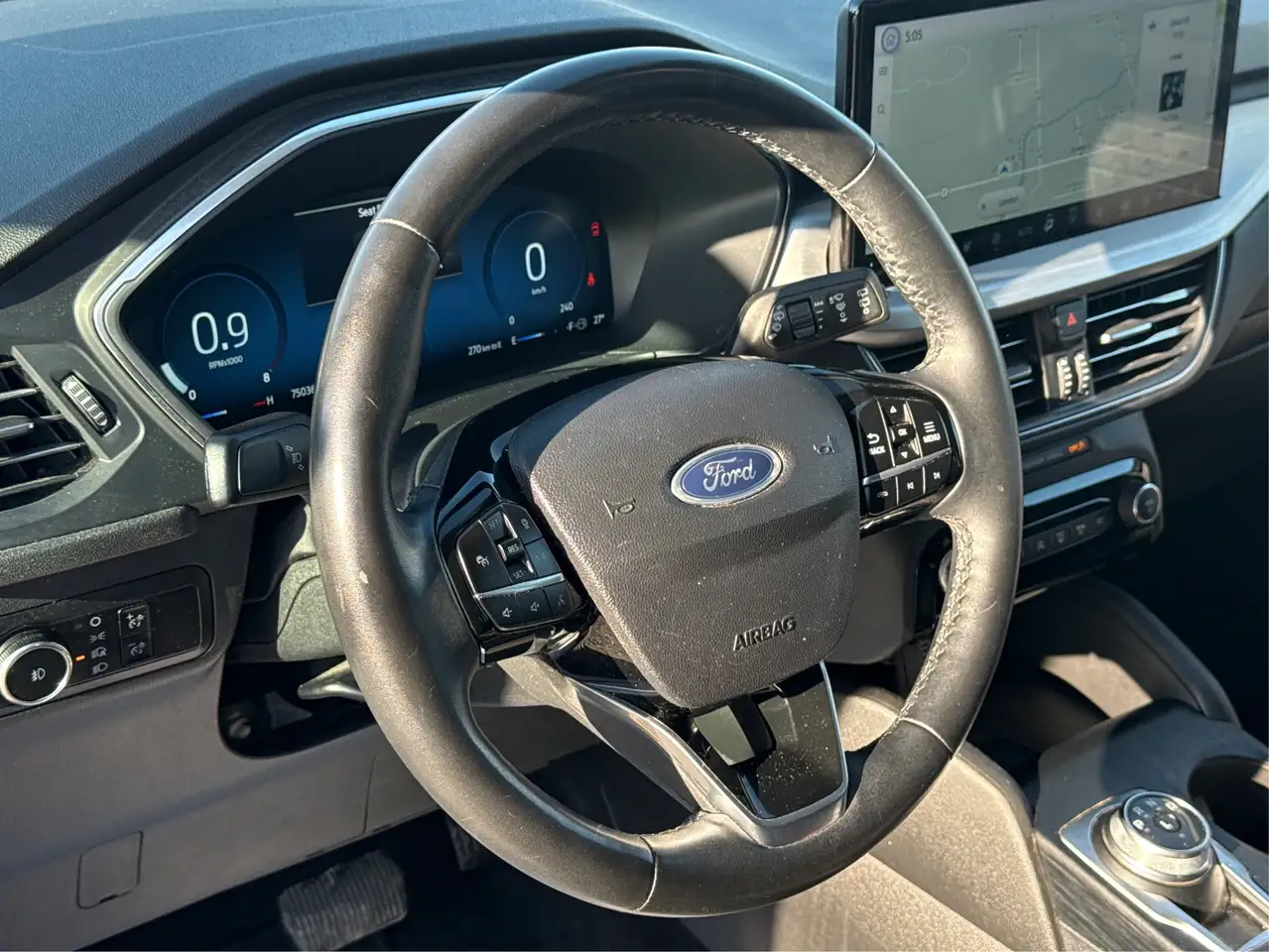 Ford Escape снимка Ford Escape