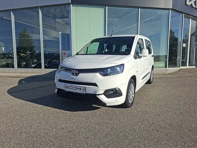 Toyota Proace City Verso L1 1,2 110 Shuttle, Anhängevorrichtung