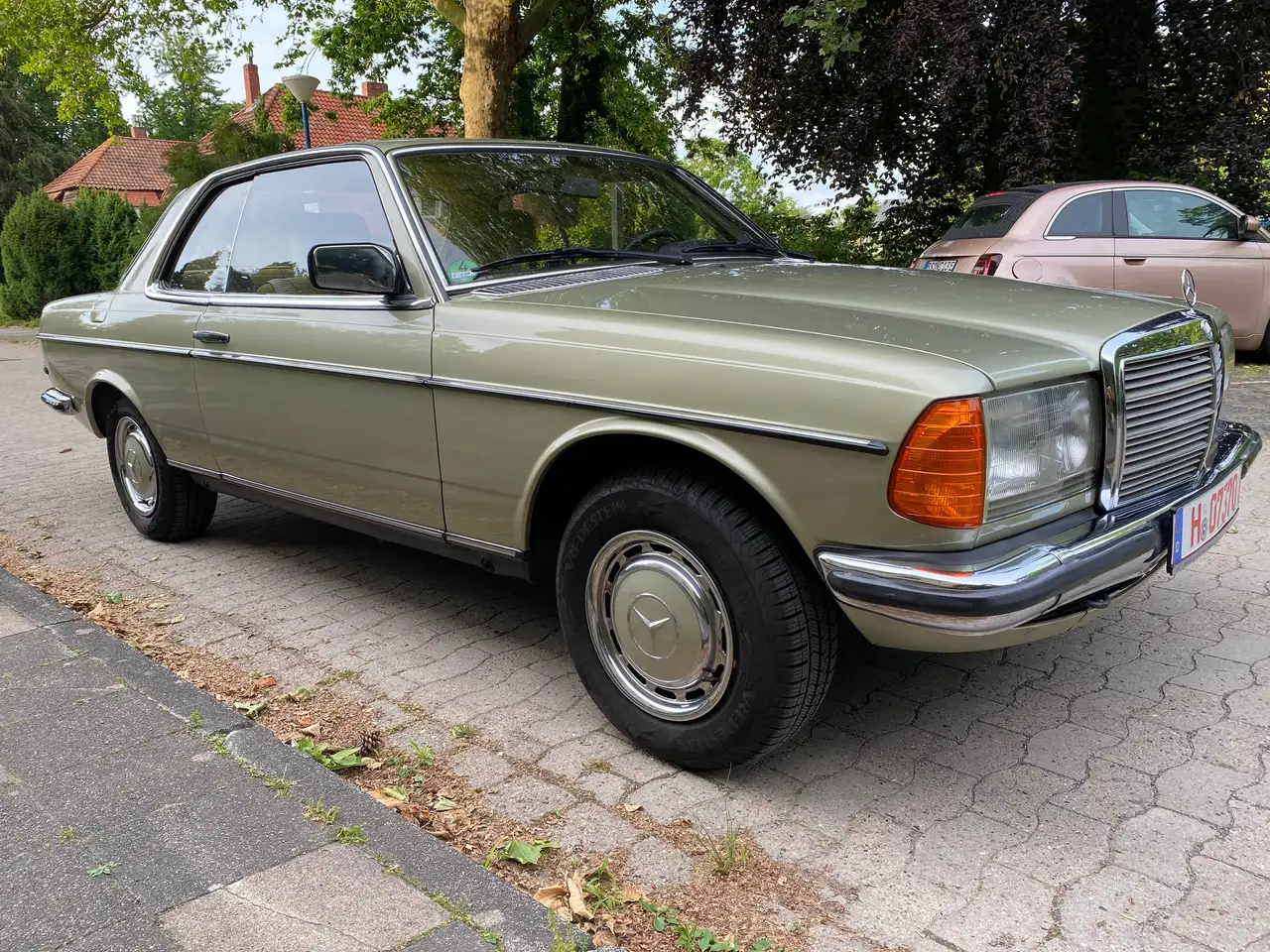 Mercedes-Benz Baureihe 123 230 CE, C123, 2. Hd., 112.000 km, scheckheftgepfl., KEIN Rost, komplette Historie mit Original-Kaufrechnung, foto 3