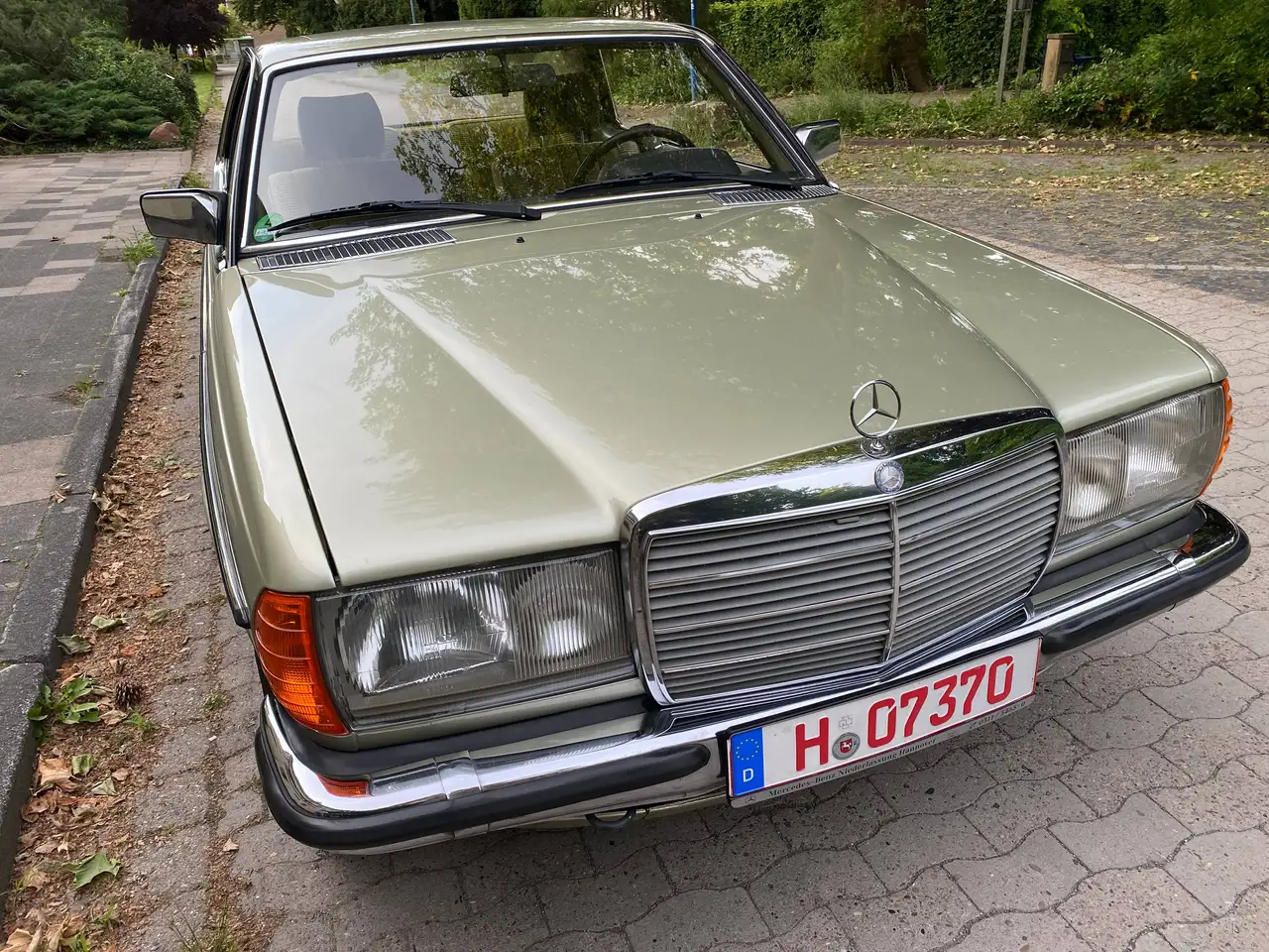 Mercedes-Benz Baureihe 123 230 CE, C123, 2. Hd., 112.000 km, scheckheftgepfl., KEIN Rost, komplette Historie mit Original-Kaufrechnung, foto 4