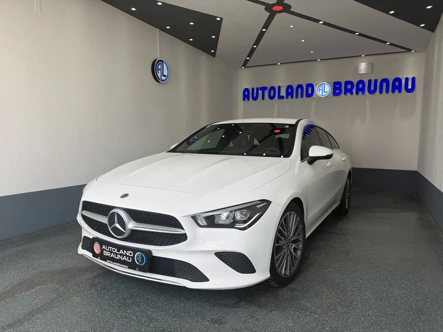 Mercedes-Benz CLA 200 CLA 200 d Shooting Brake 8G-DCT Edition 2021 Weiß - 1