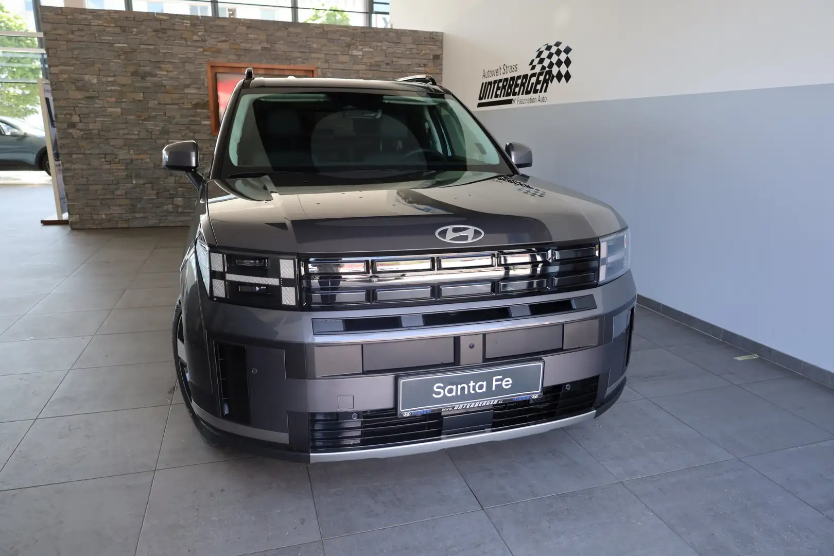 Hyundai SANTA FE (MX5) Prestige Line 1.6 T-GDI PHEV 4WD Grau - 2
