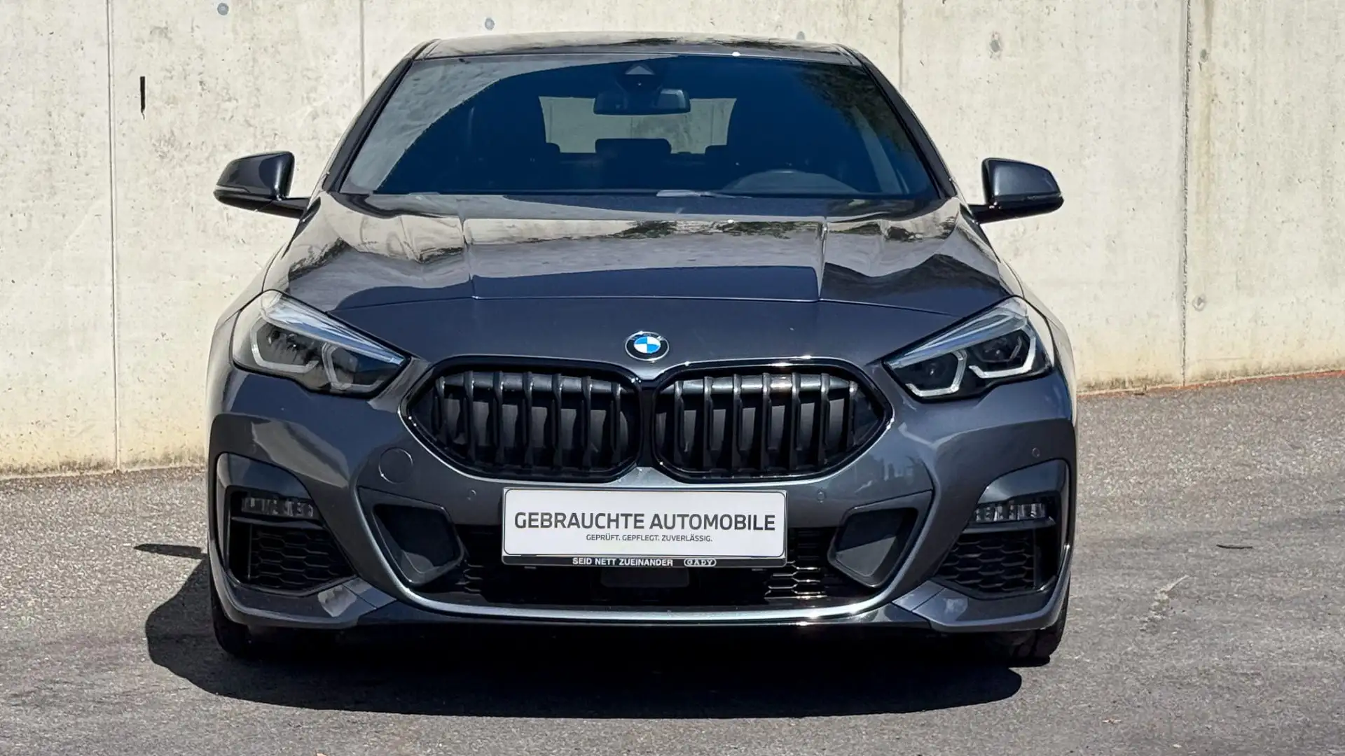 BMW 218 i M-Sportpaket Grau - 2