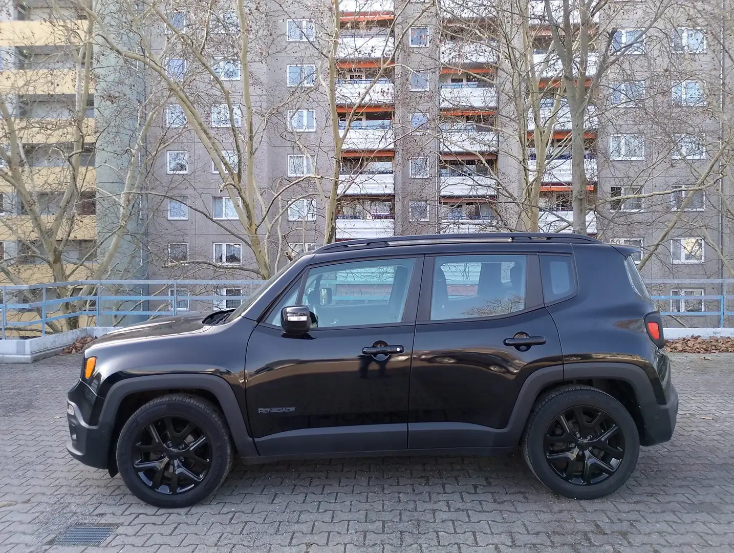 Jeep Renegade Limited FWD Schwarz - 2