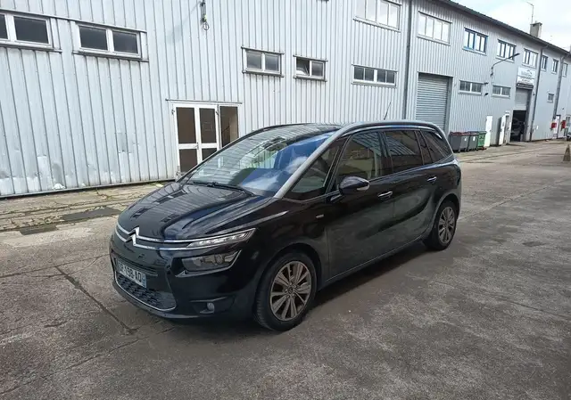 Citroen C4 Picasso Grand 2.0 hdi 150 exclusive gps semi cuir toit pano camera bluetooth 7p distribution neuve
