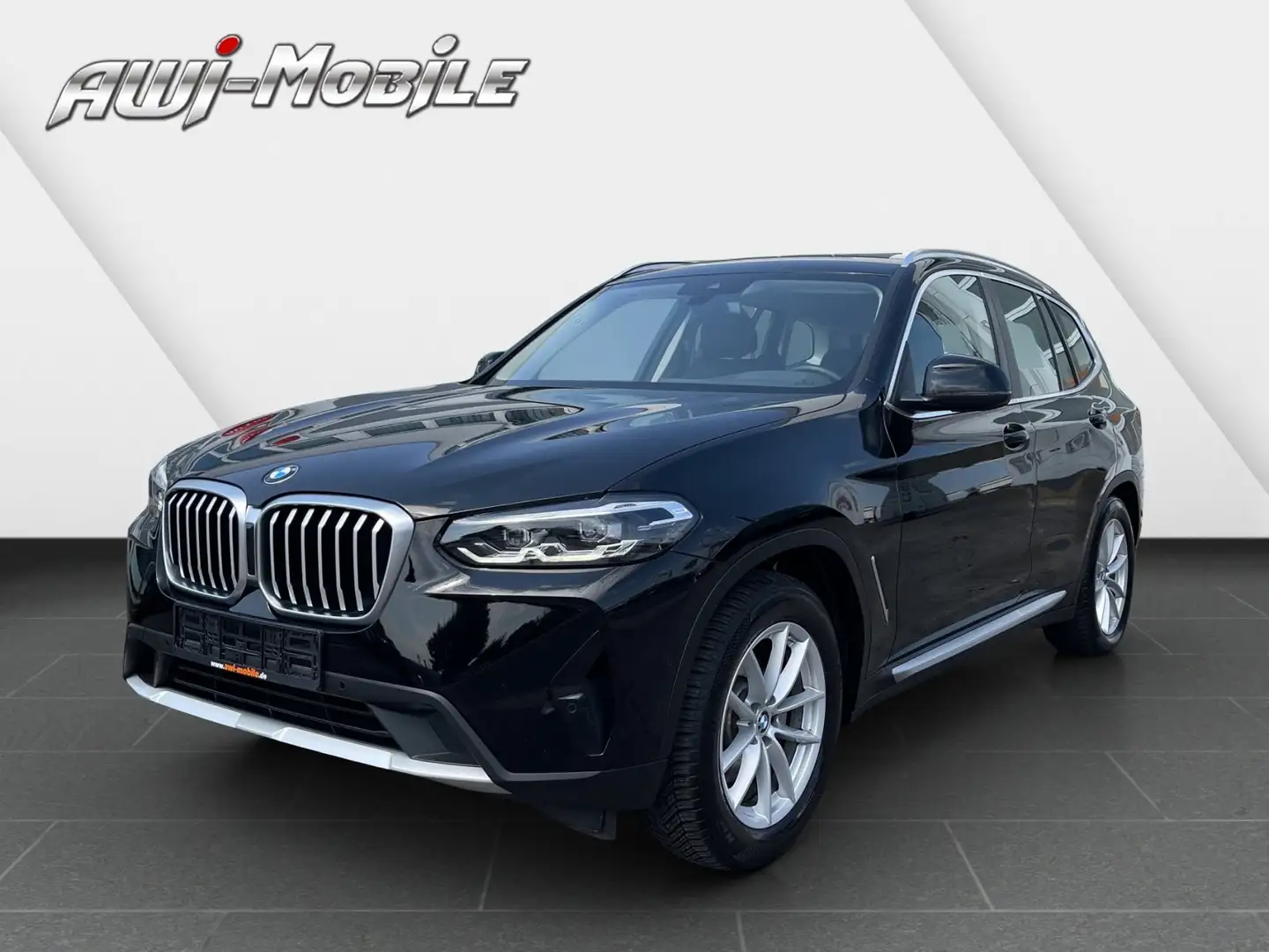 BMW X3 xDrive 20 i Noir - 1