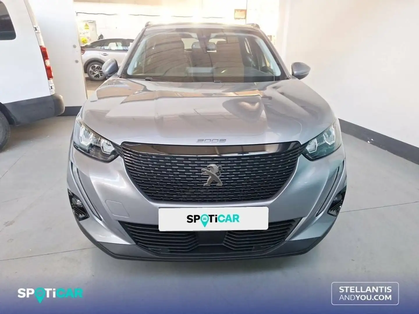 Peugeot 2008 BlueHDI 81kW (110CV) Style Gris - 2
