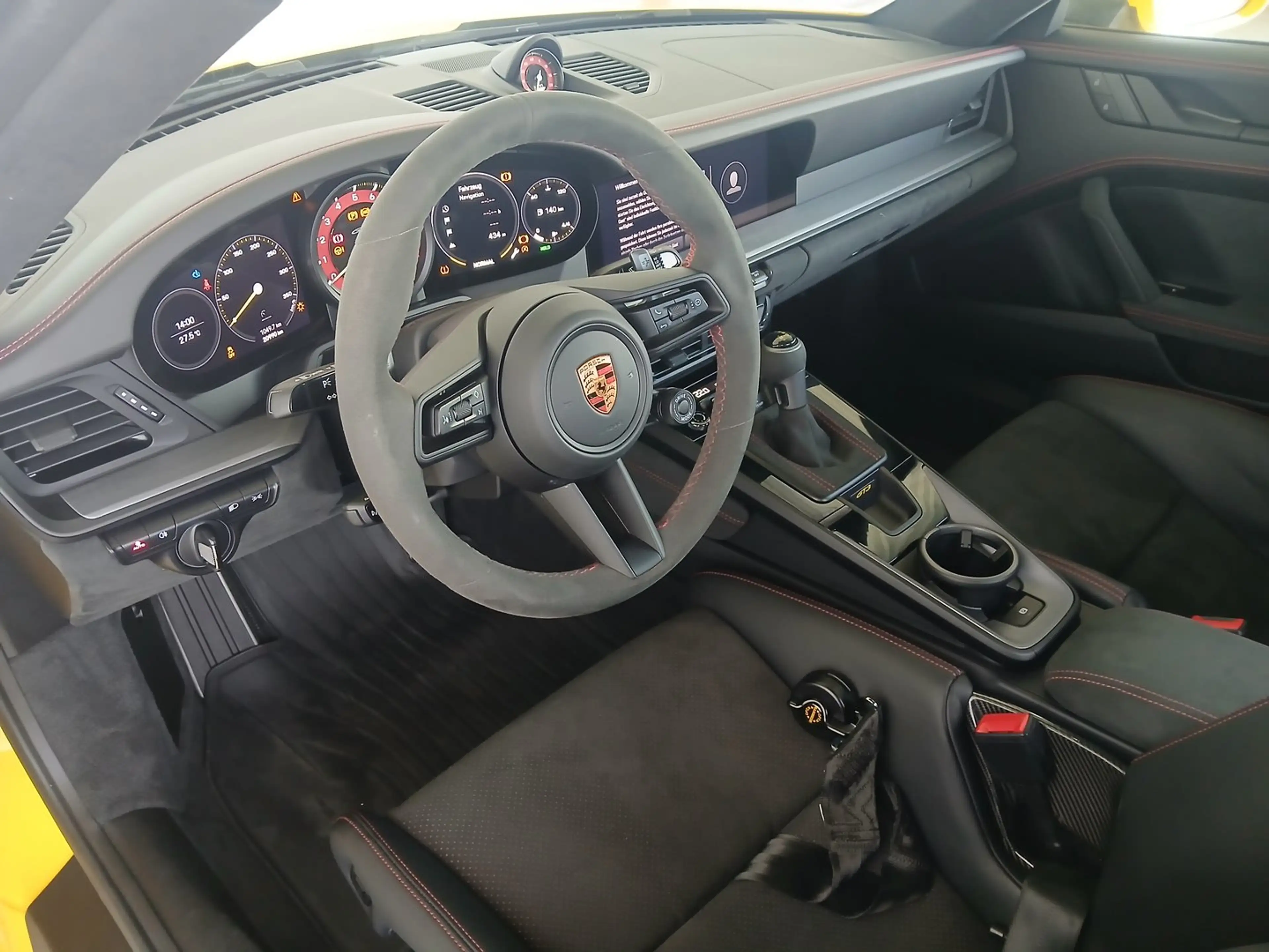 Porsche 911 GT3 — photo 11