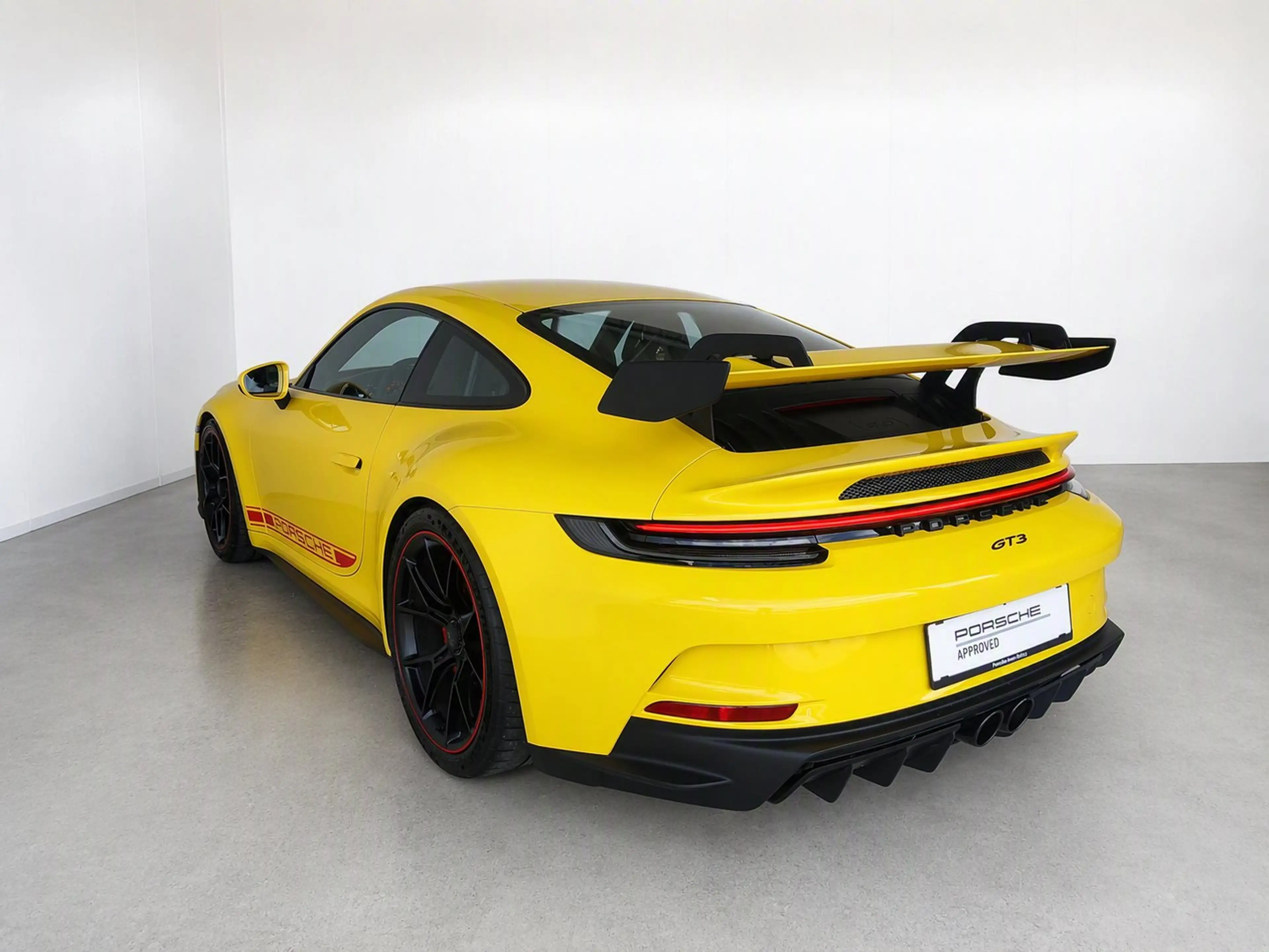 Porsche 911 GT3 — photo 4