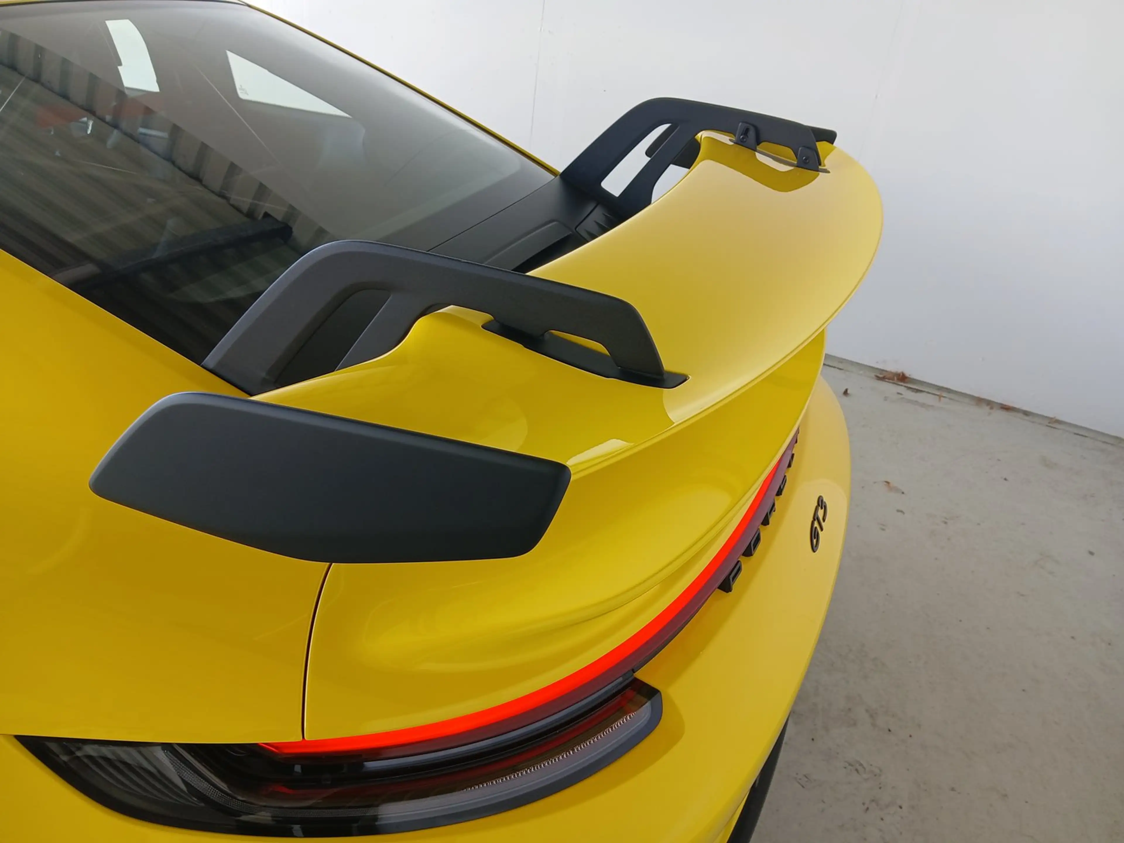 Porsche 911 GT3 — photo 9