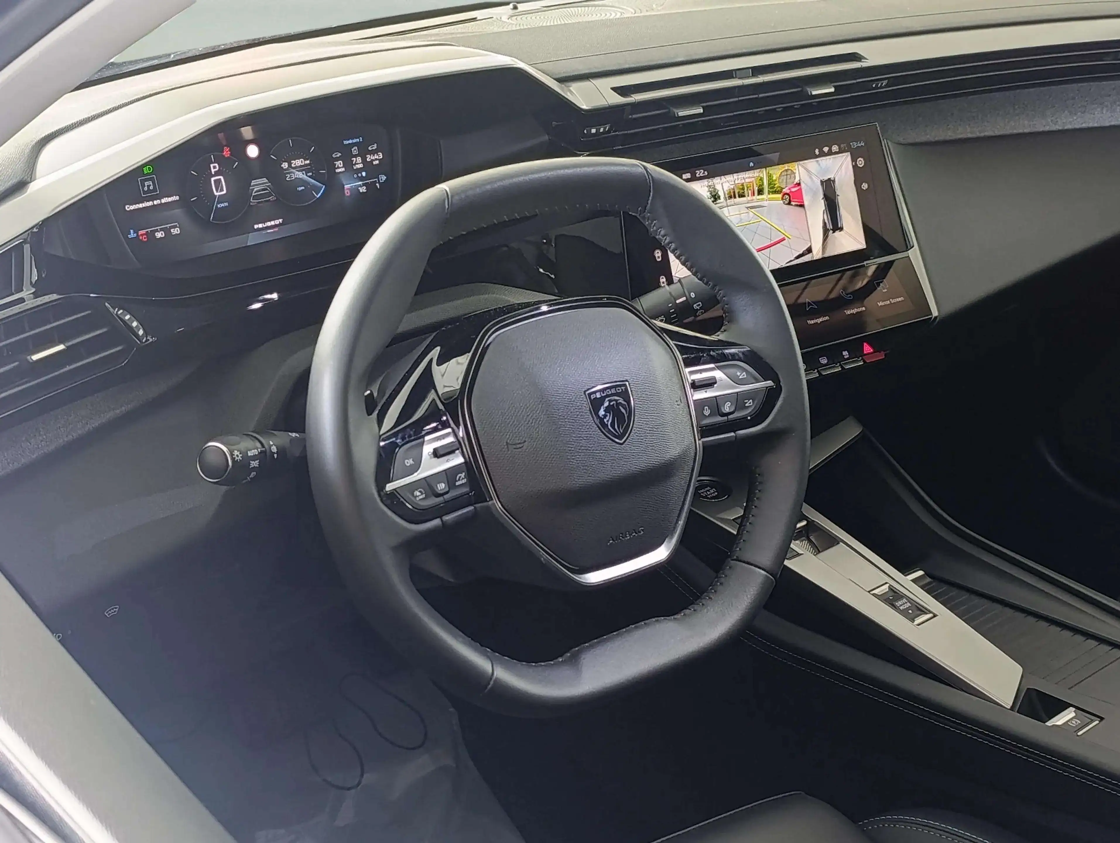 Peugeot 308 SW 1.2 PureTech Allure S * À voir à Beaumont * — photo 13