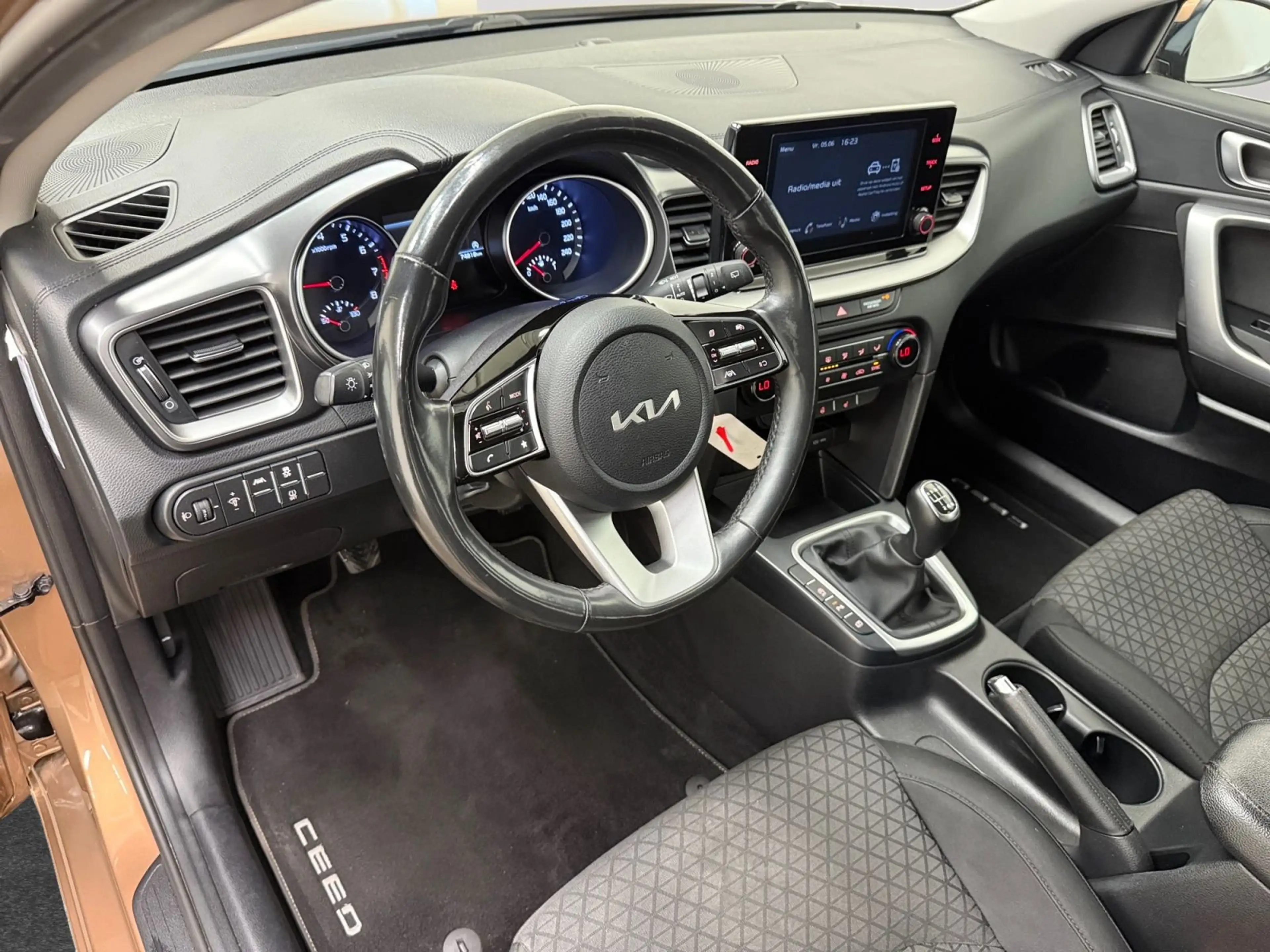 Kia Ceed SW / cee'd SW 1.0T-GDI Pure — photo 5